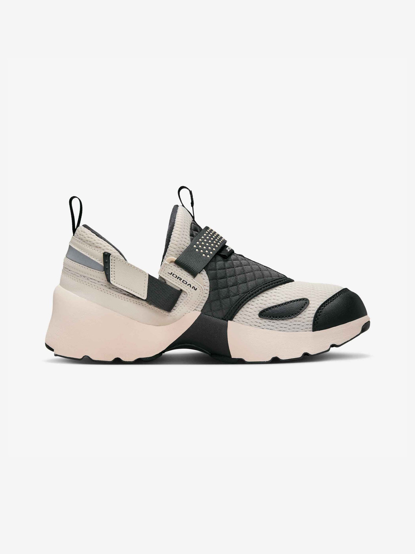 Women's Jordan Trunner LX (Light Orewood Brown)