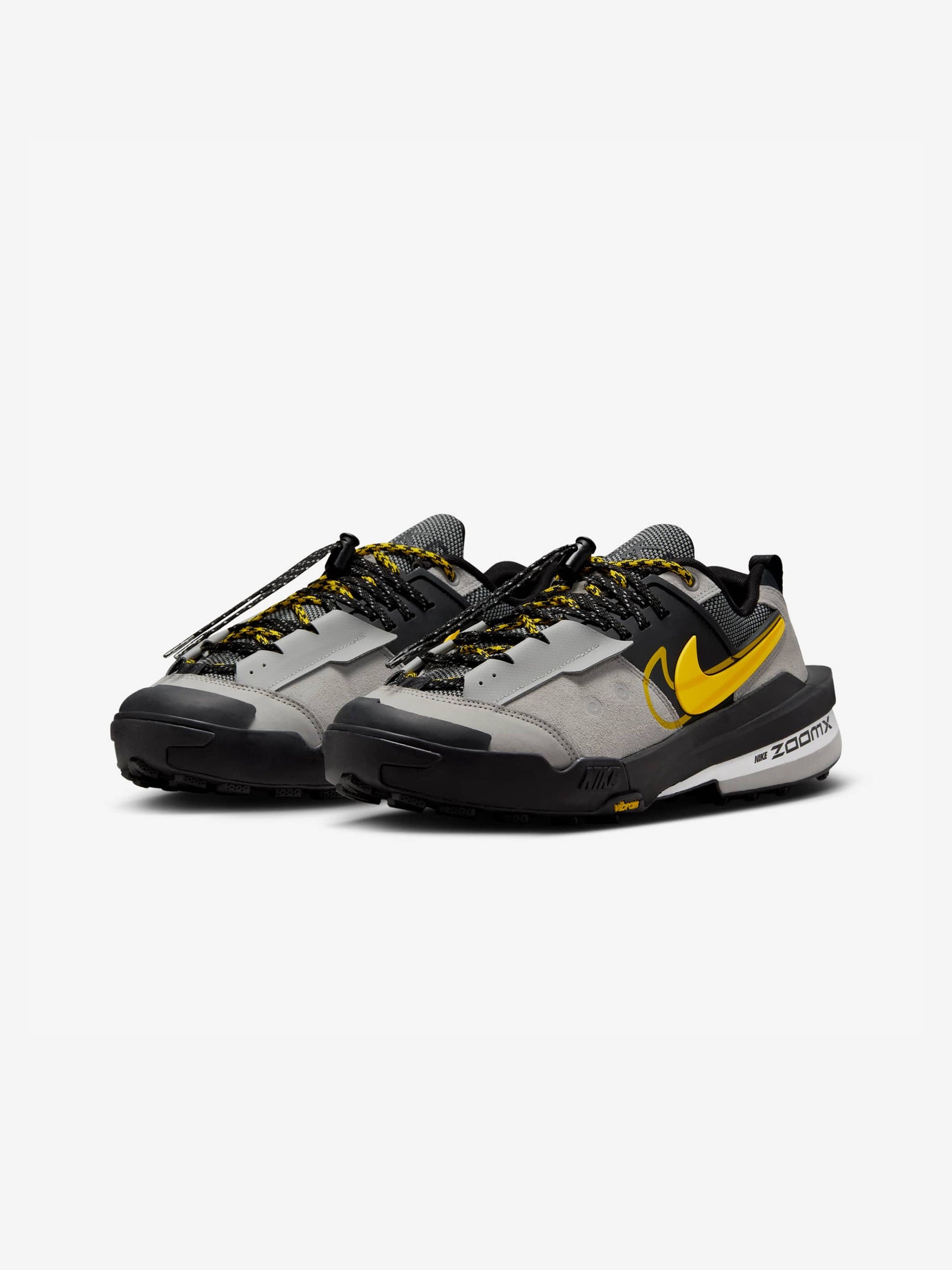 Nike x sacai Zegamadome (Matte Silver/Tour Yellow)