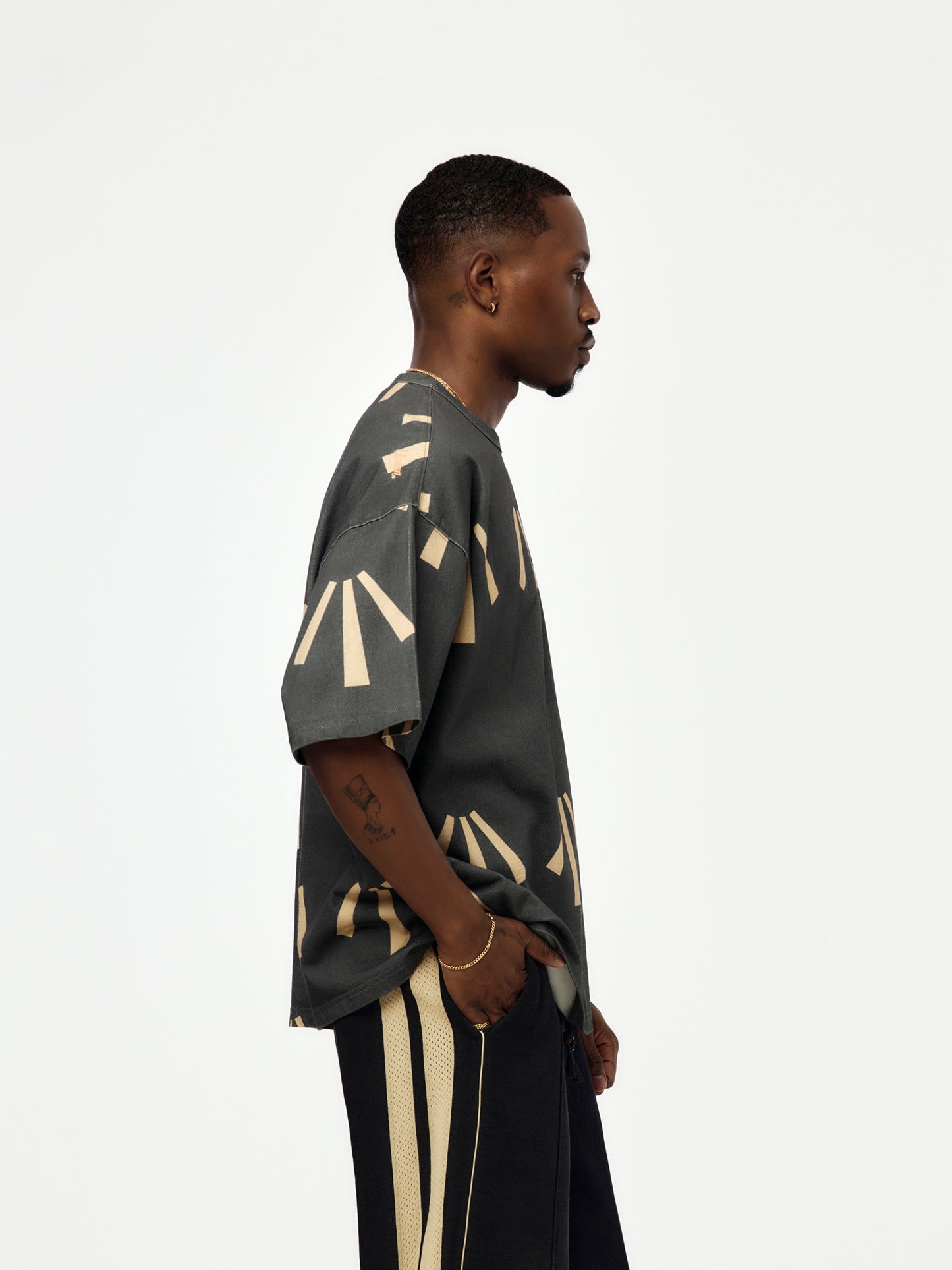 DALY SS TEE (DARK GREY)