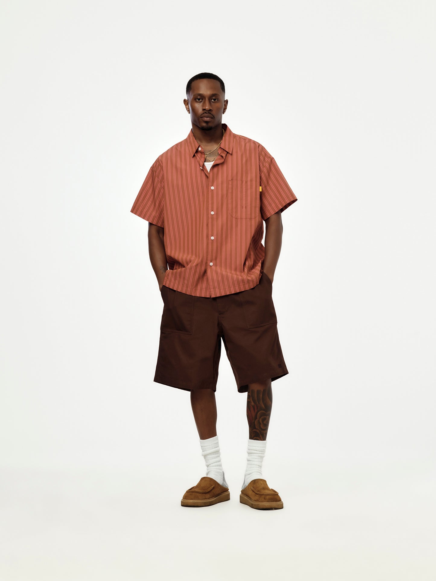 GRAMERCY SS SHIRT (DARK BROWN)