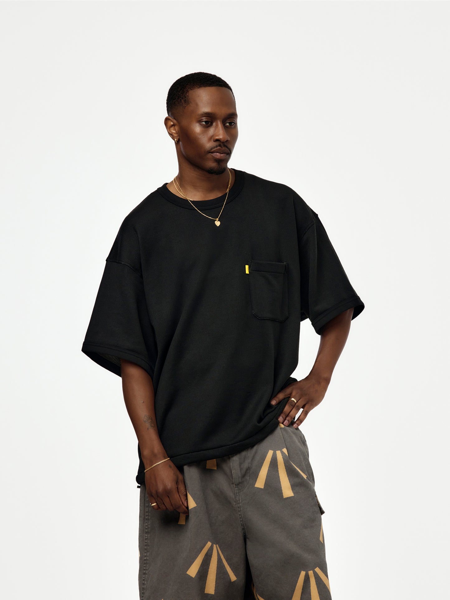 ECHO TEE (BLACK)