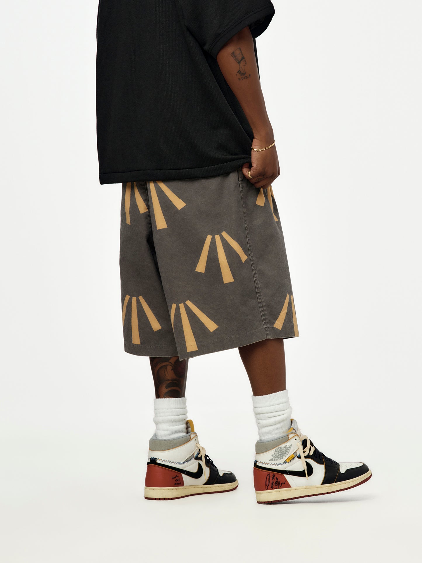 SHAW SHORT (DARK GREY)