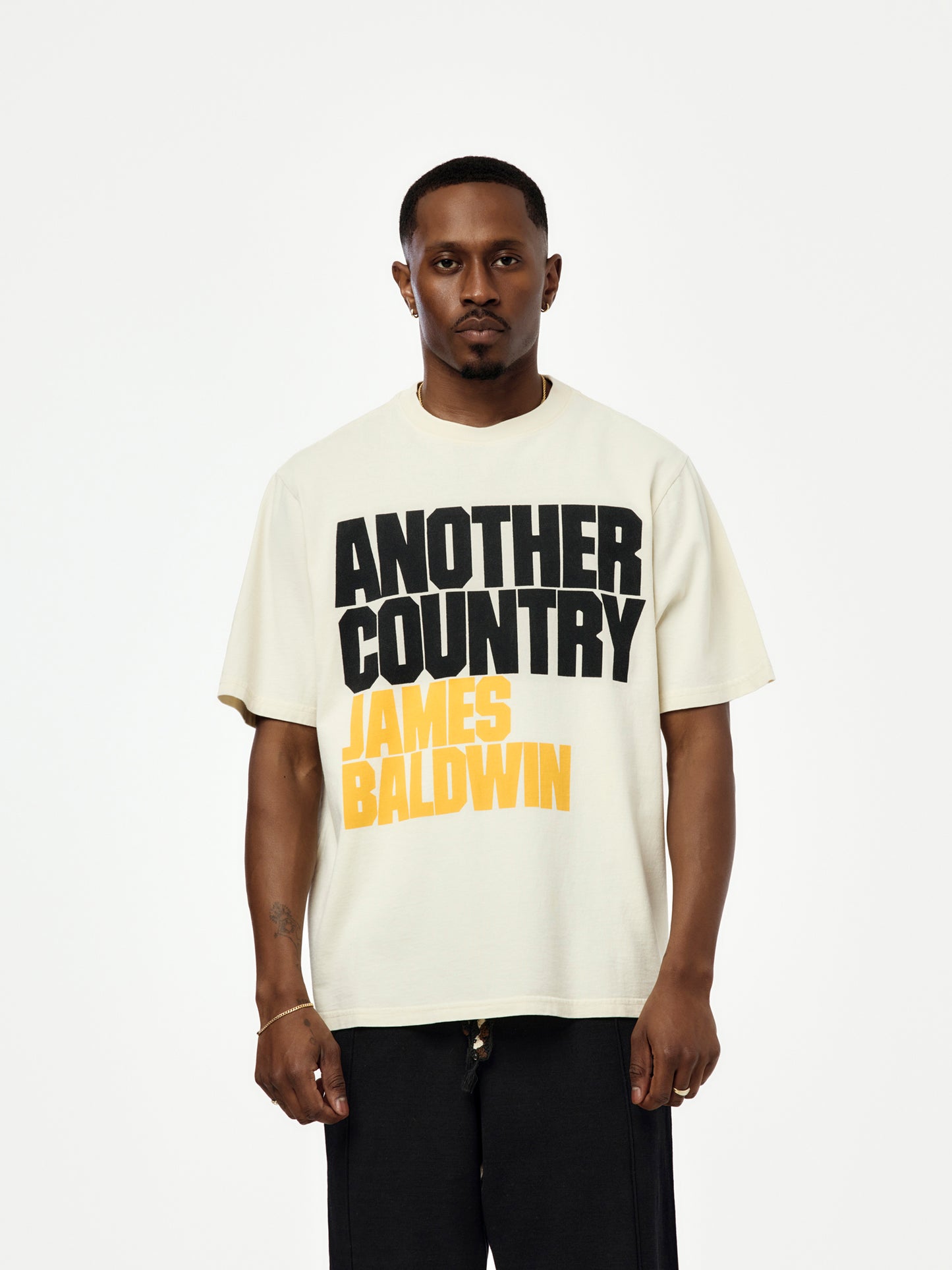 ANOTHER COUNTRY TEE (VINTAGE WHITE)