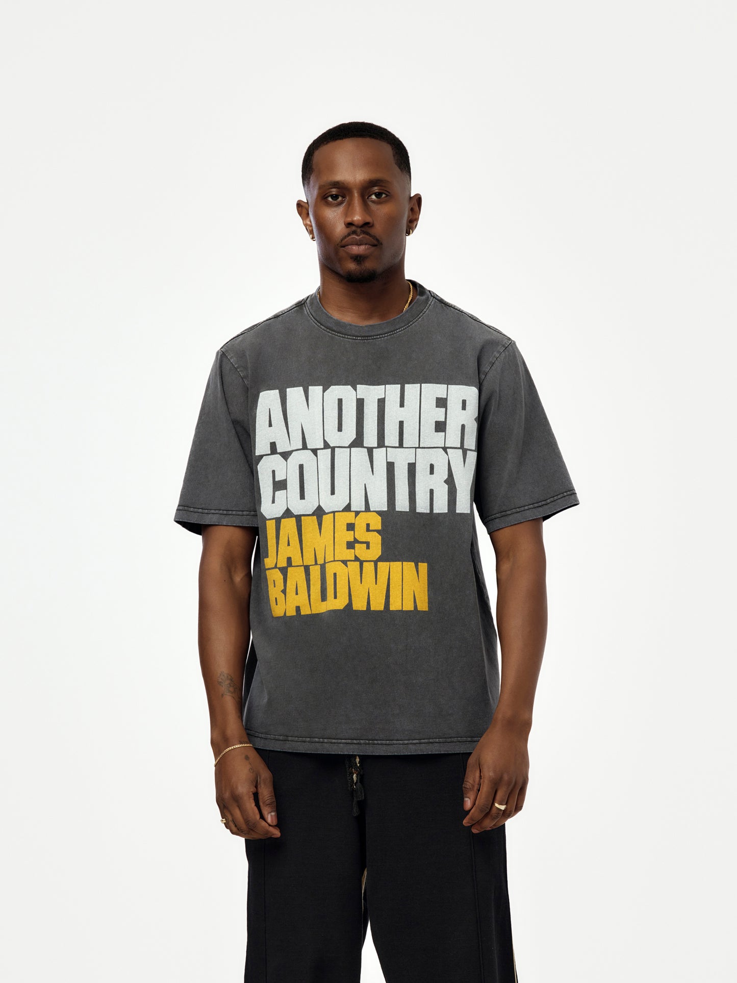 ANOTHER COUNTRY TEE (VINTAGE BLACK)