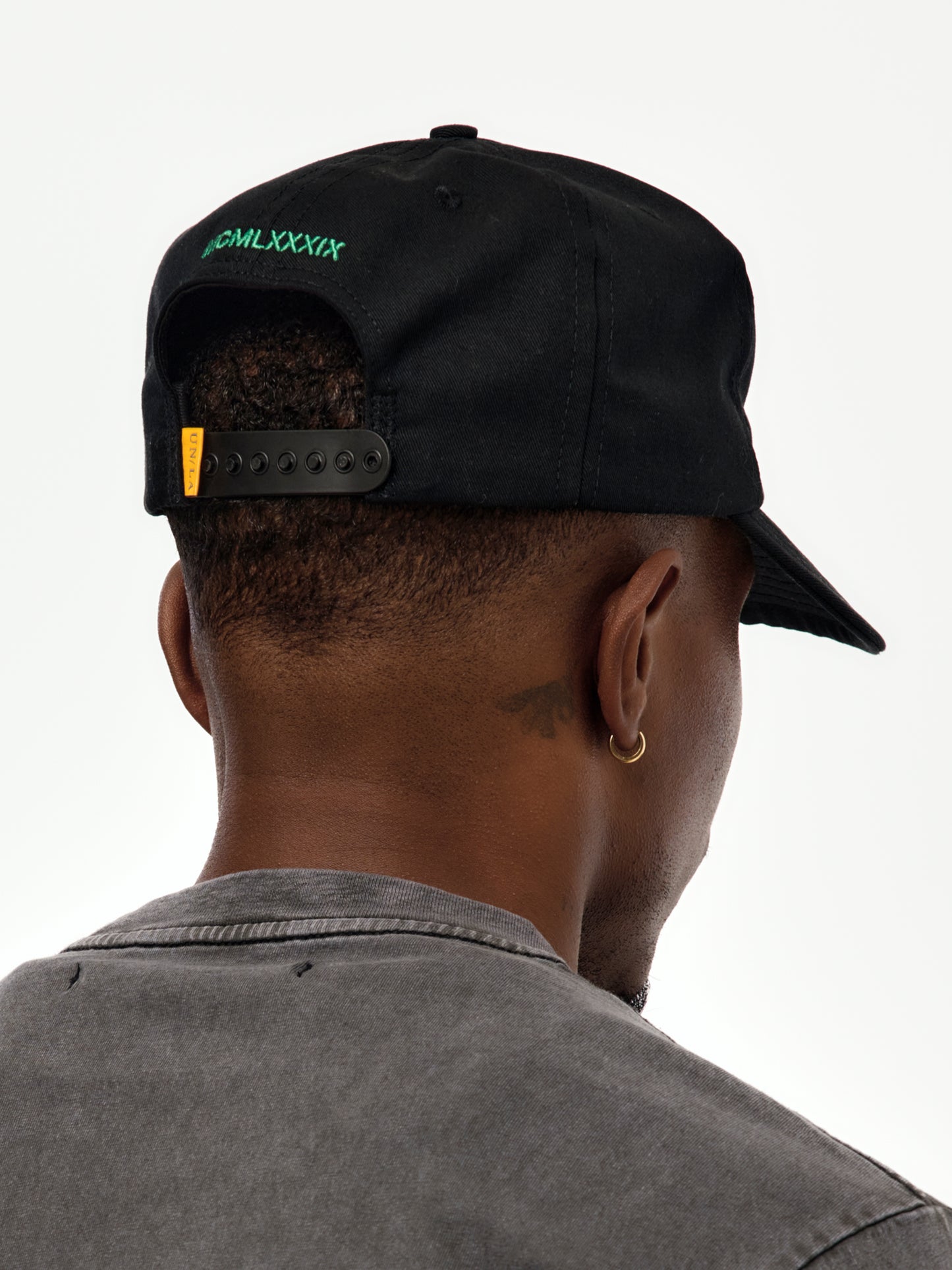 UNLA LAUREL CAP (BLACK)