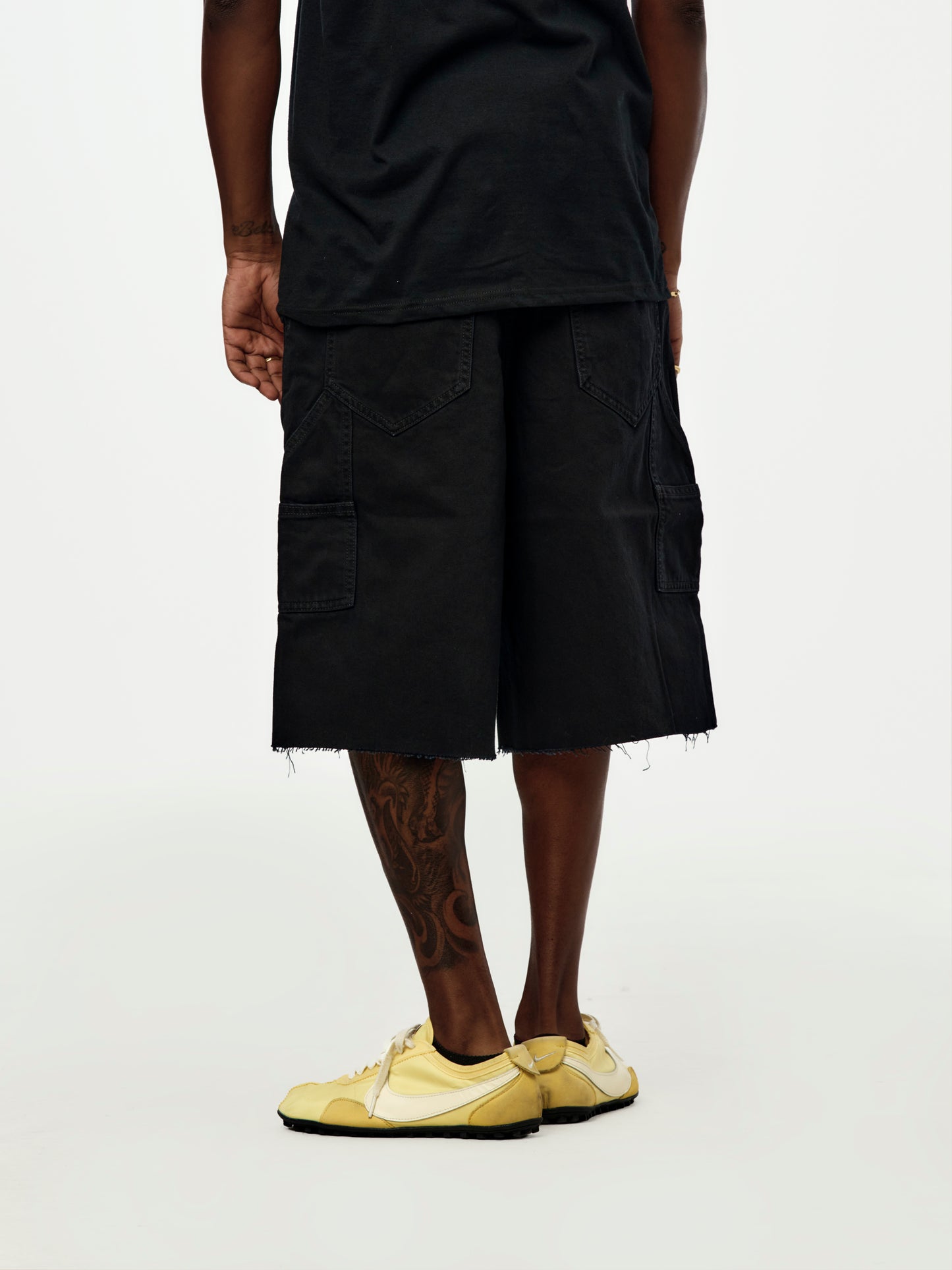 RAW CUT 5-POCKET SHORT (OVERDYED BLACK)