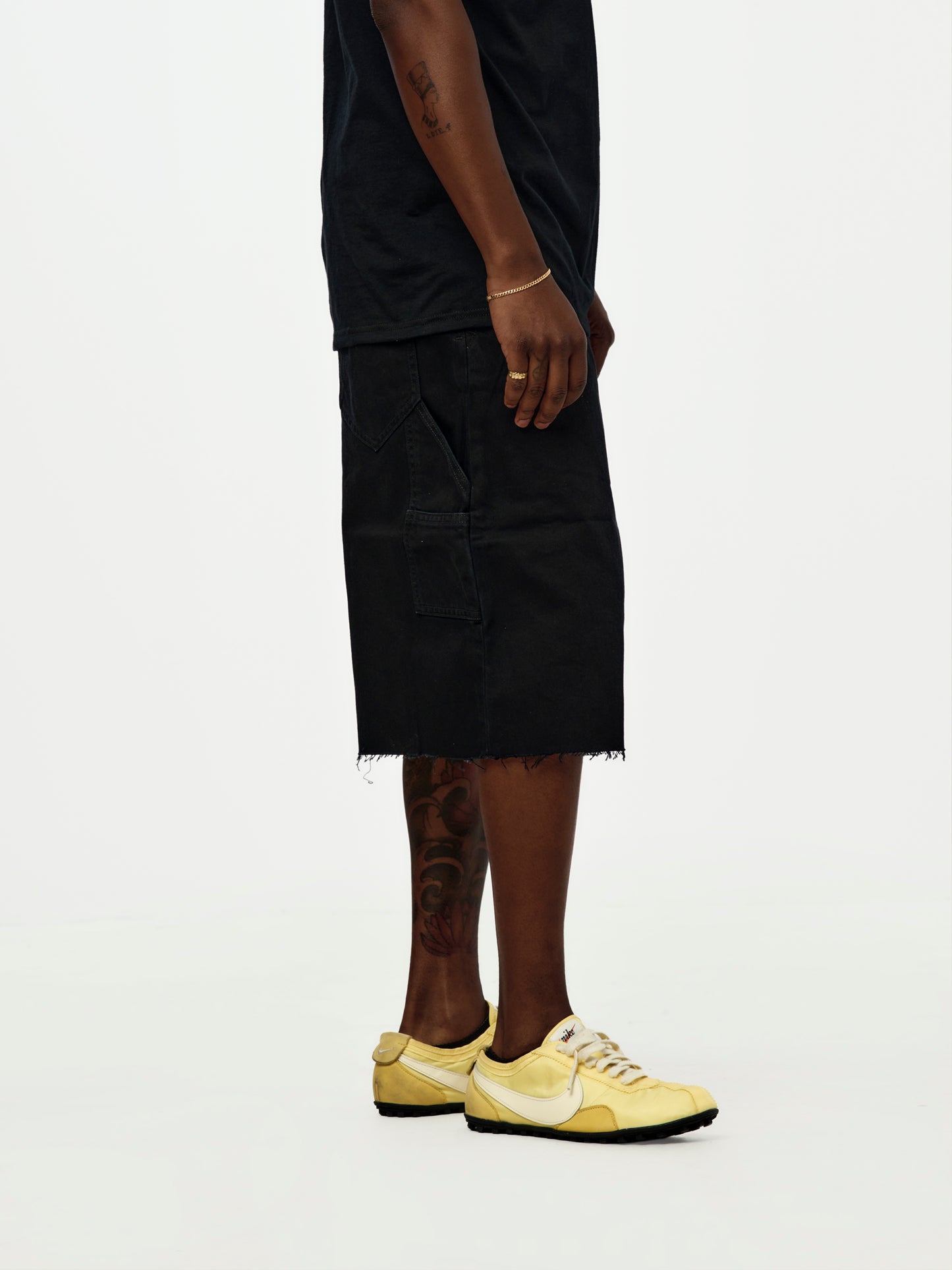 RAW CUT 5-POCKET SHORT (OVERDYED BLACK)