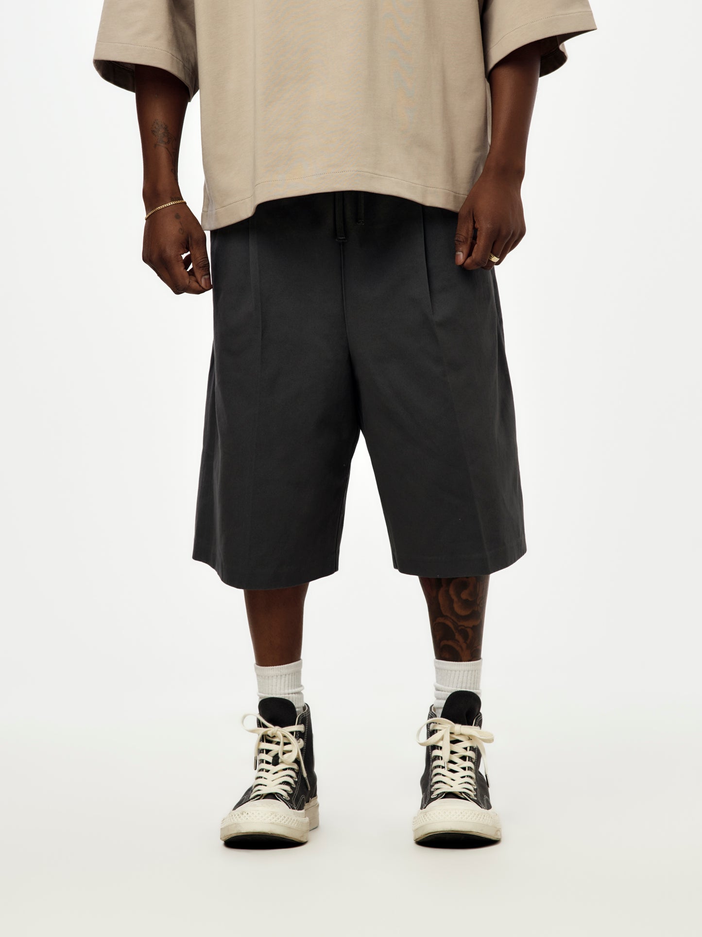 RELAXED DRAWSTRING SHORT (IRON GREY)