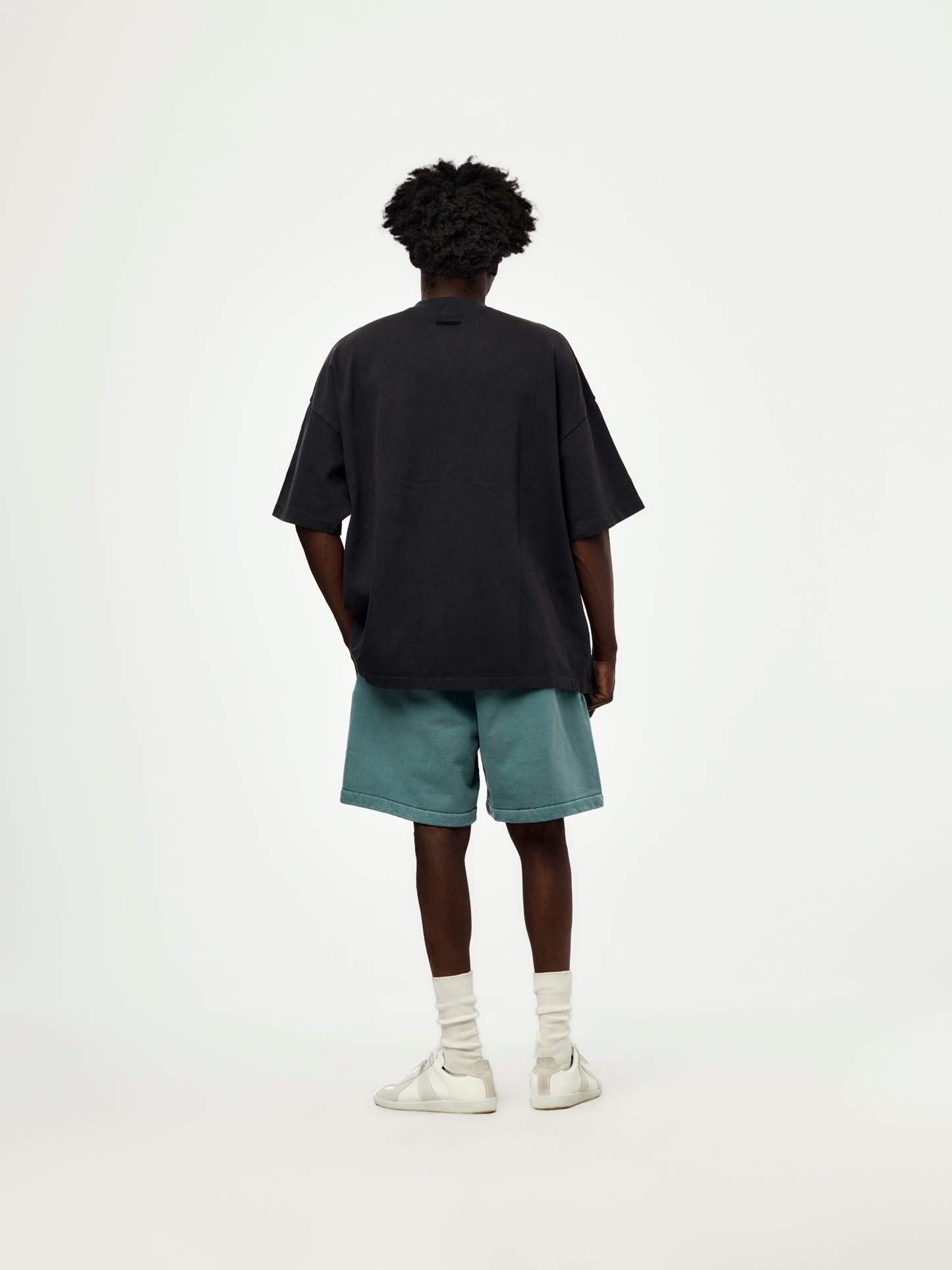 SIGNATURE 90'S SHORT SLEEVE TEE (FADED BLACK)
