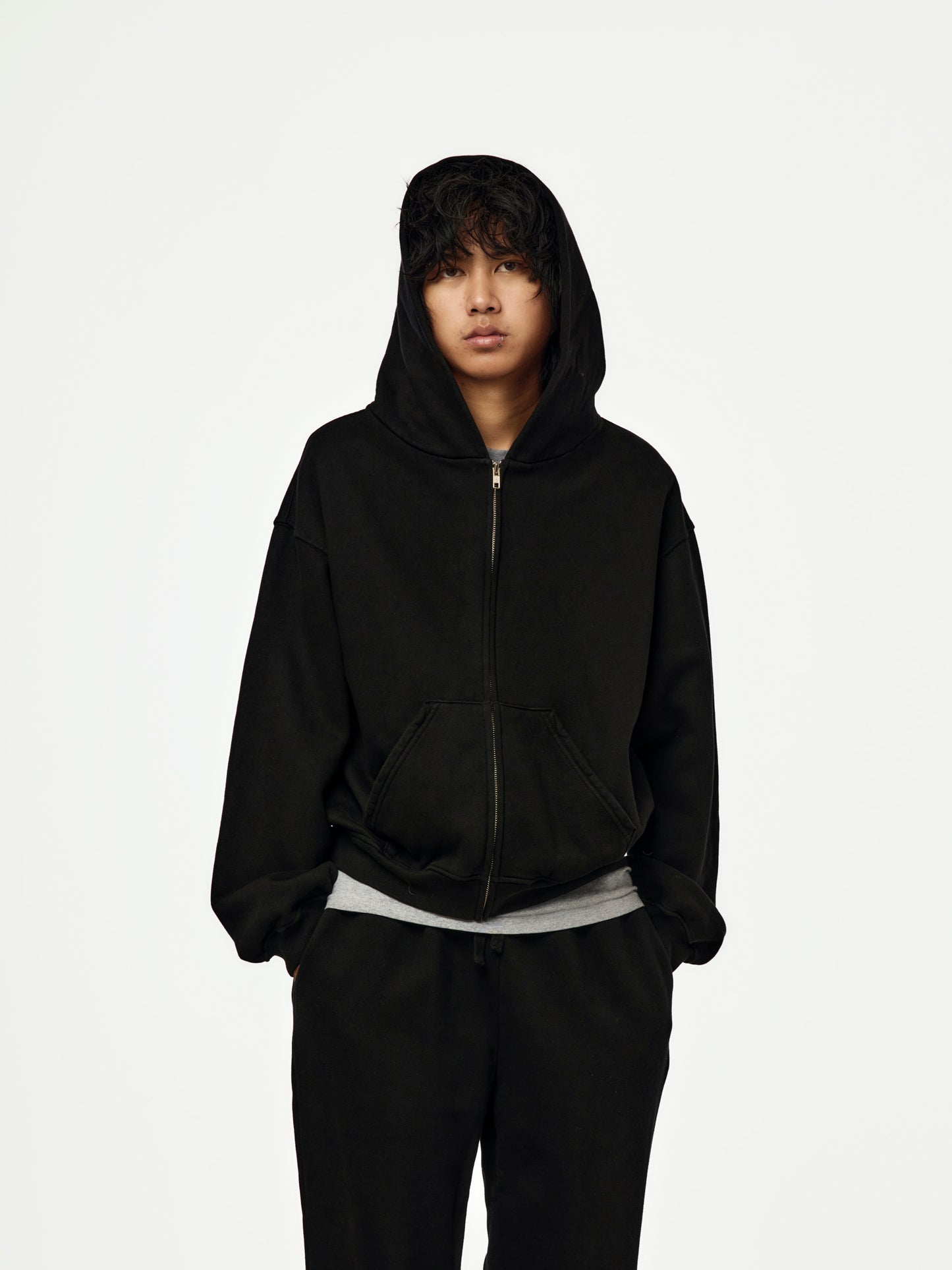 baggy crop zip hoodie (black)