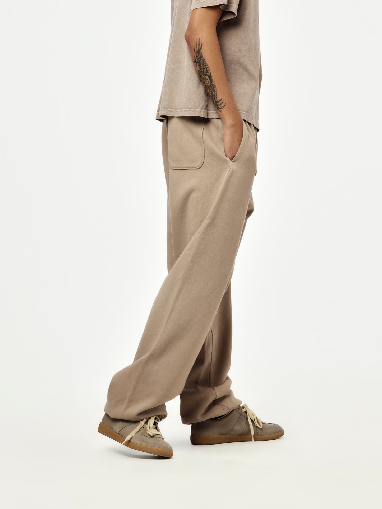 baggy jogger sweatpants (dune)