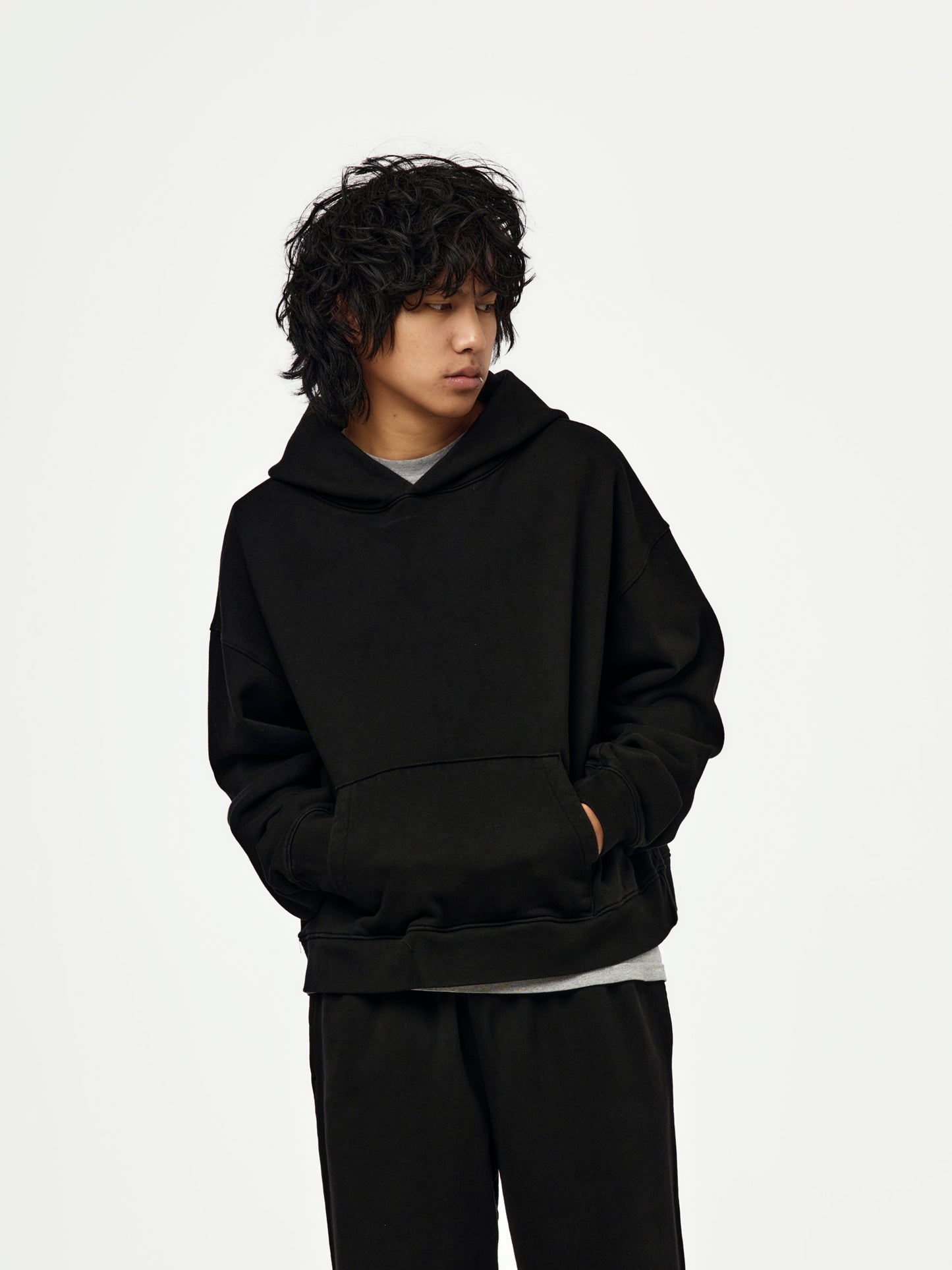 box crop hoodie (black)