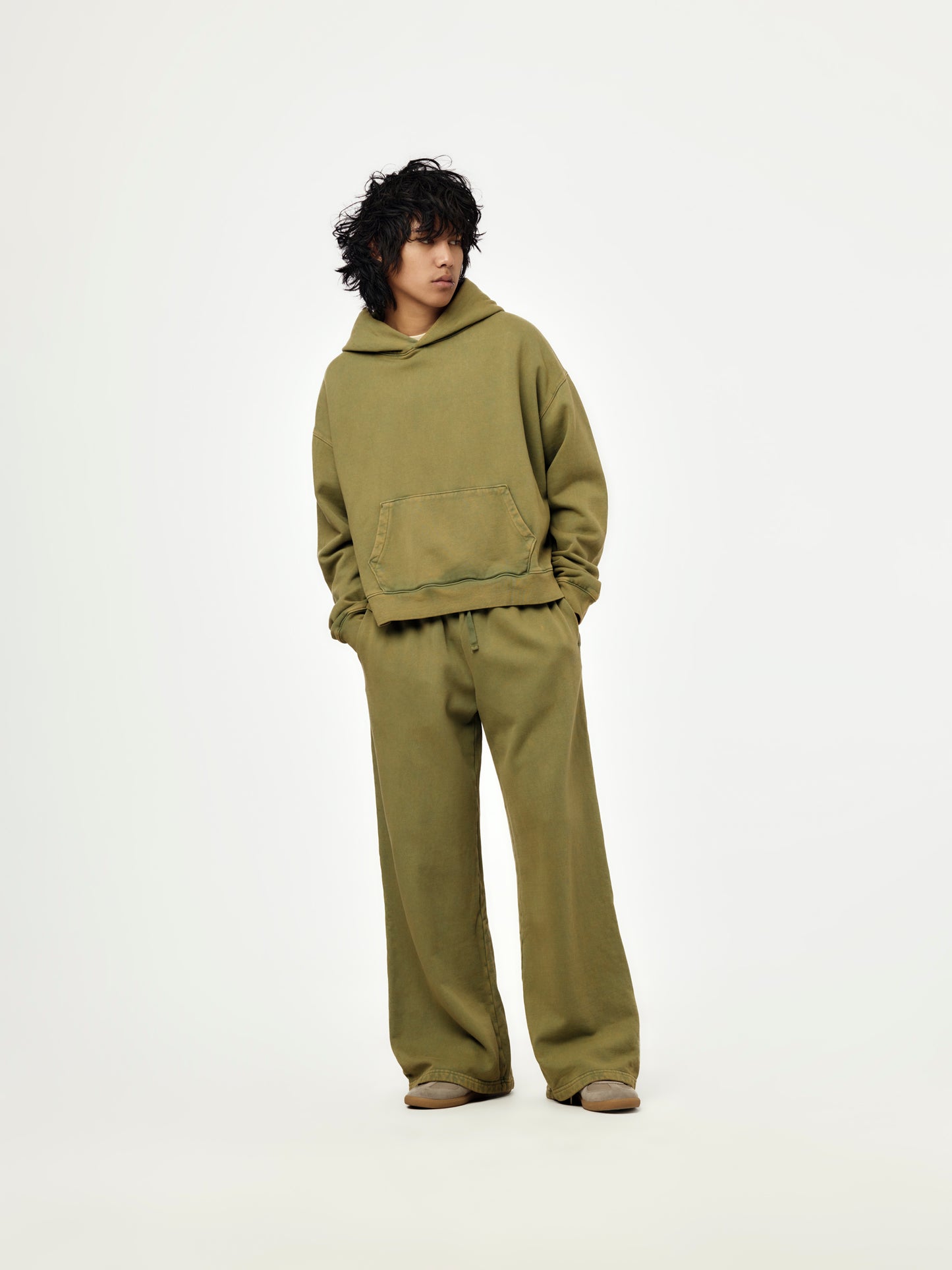 wide leg sweatpants (washed green olive)