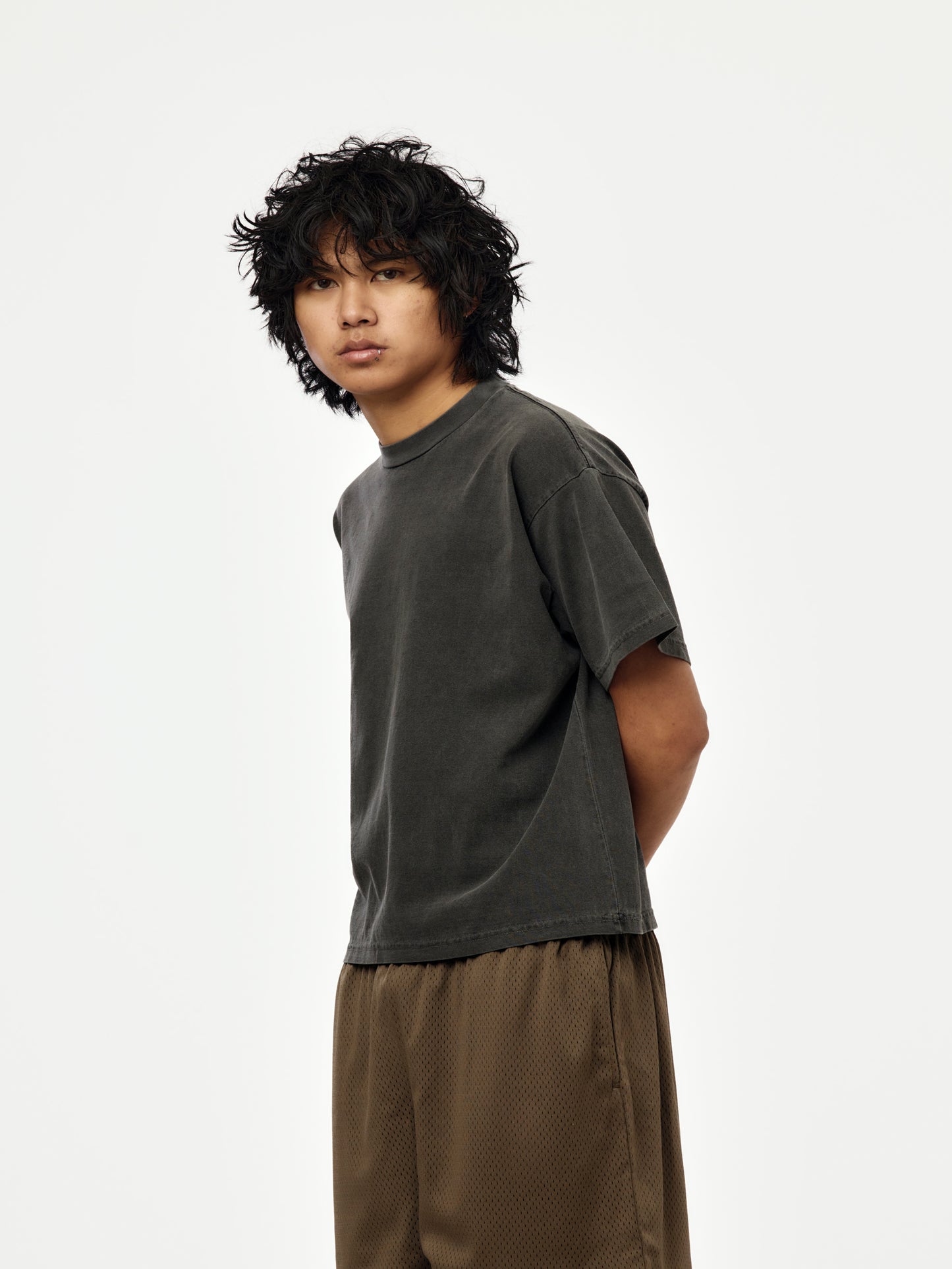box crop tee (pigment black)