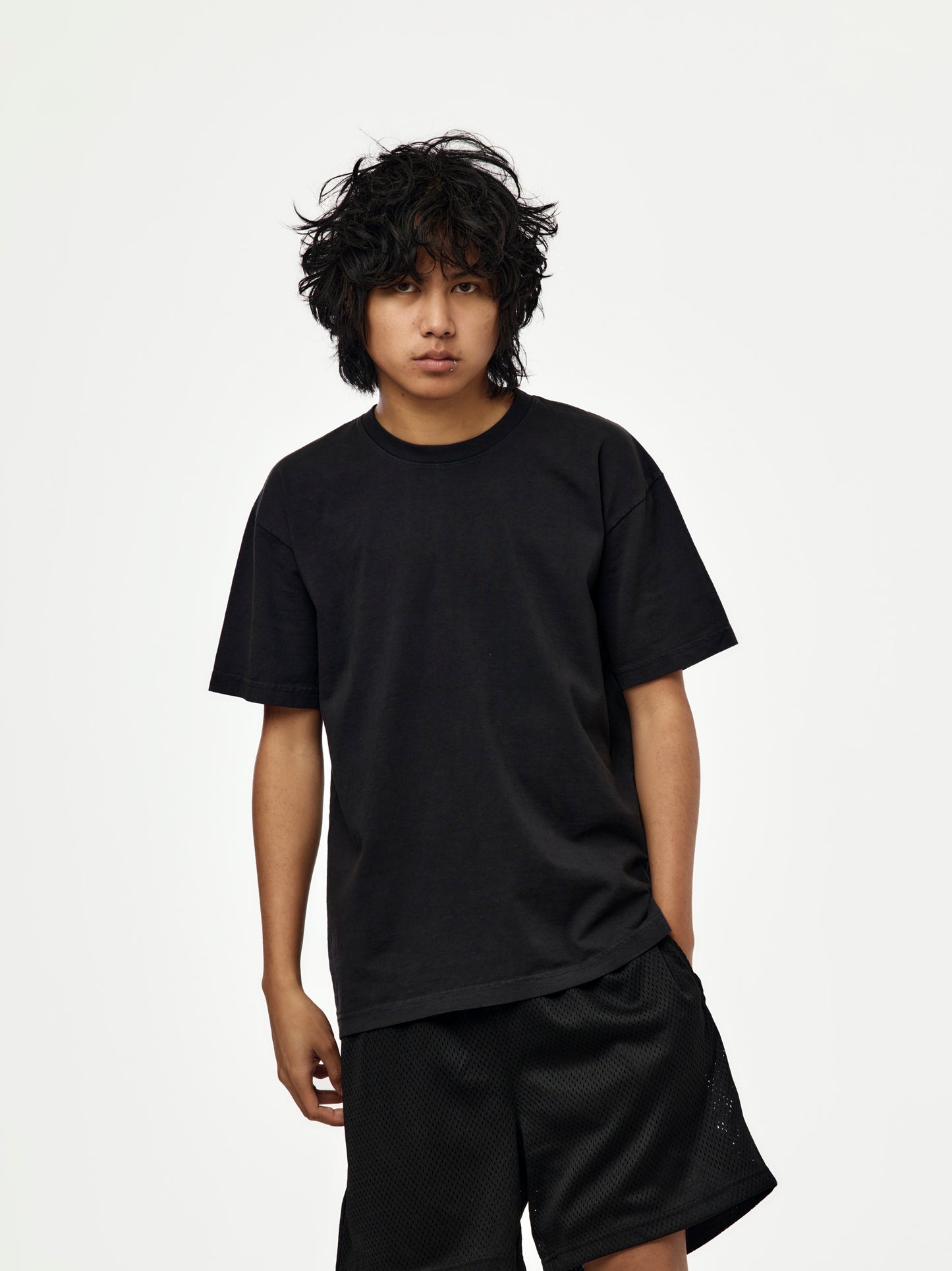 relaxed tee (washed black)
