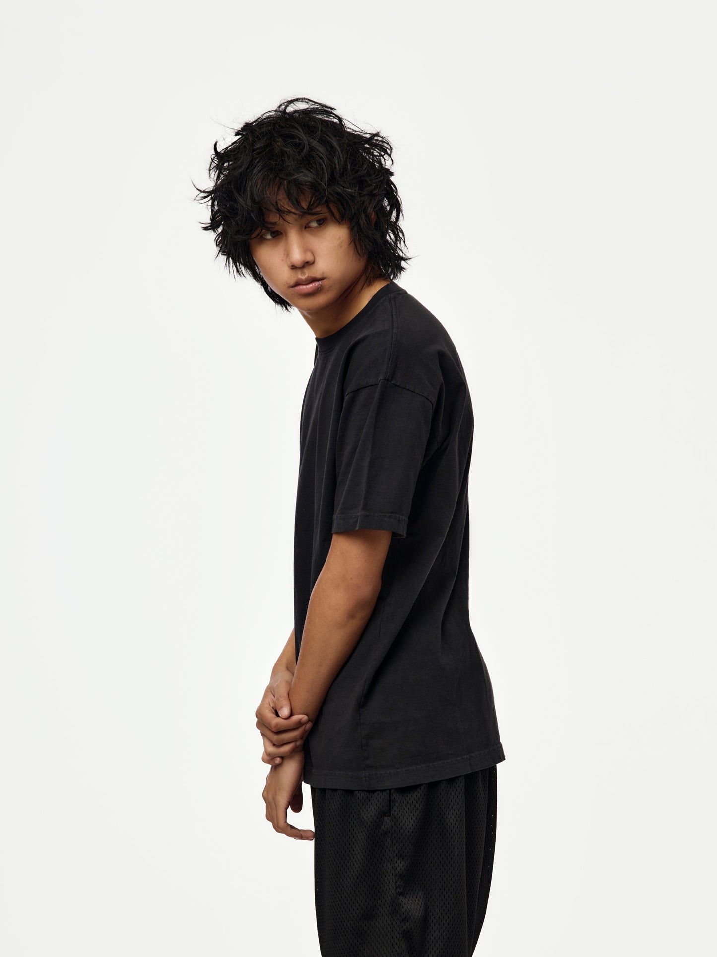 relaxed tee (washed black)