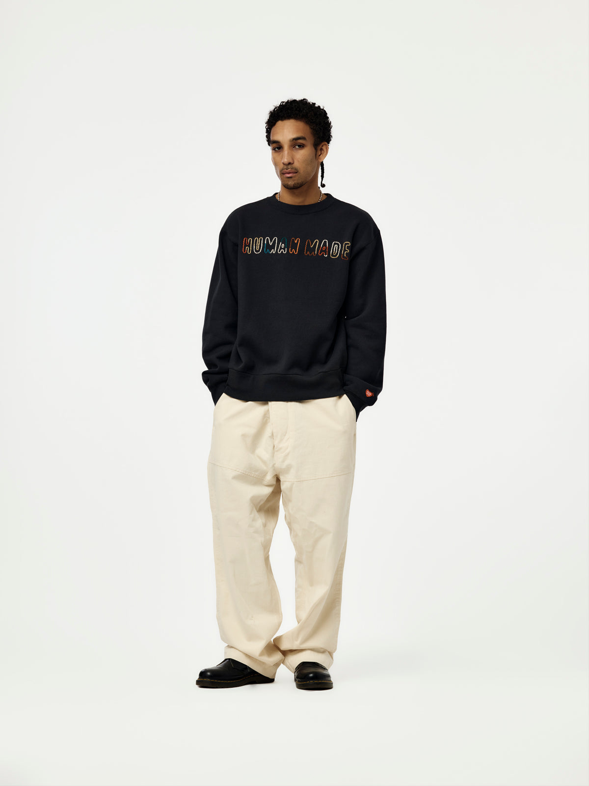 EMBROIDERED SWEATSHIRT (BLACK) - HM32CS048