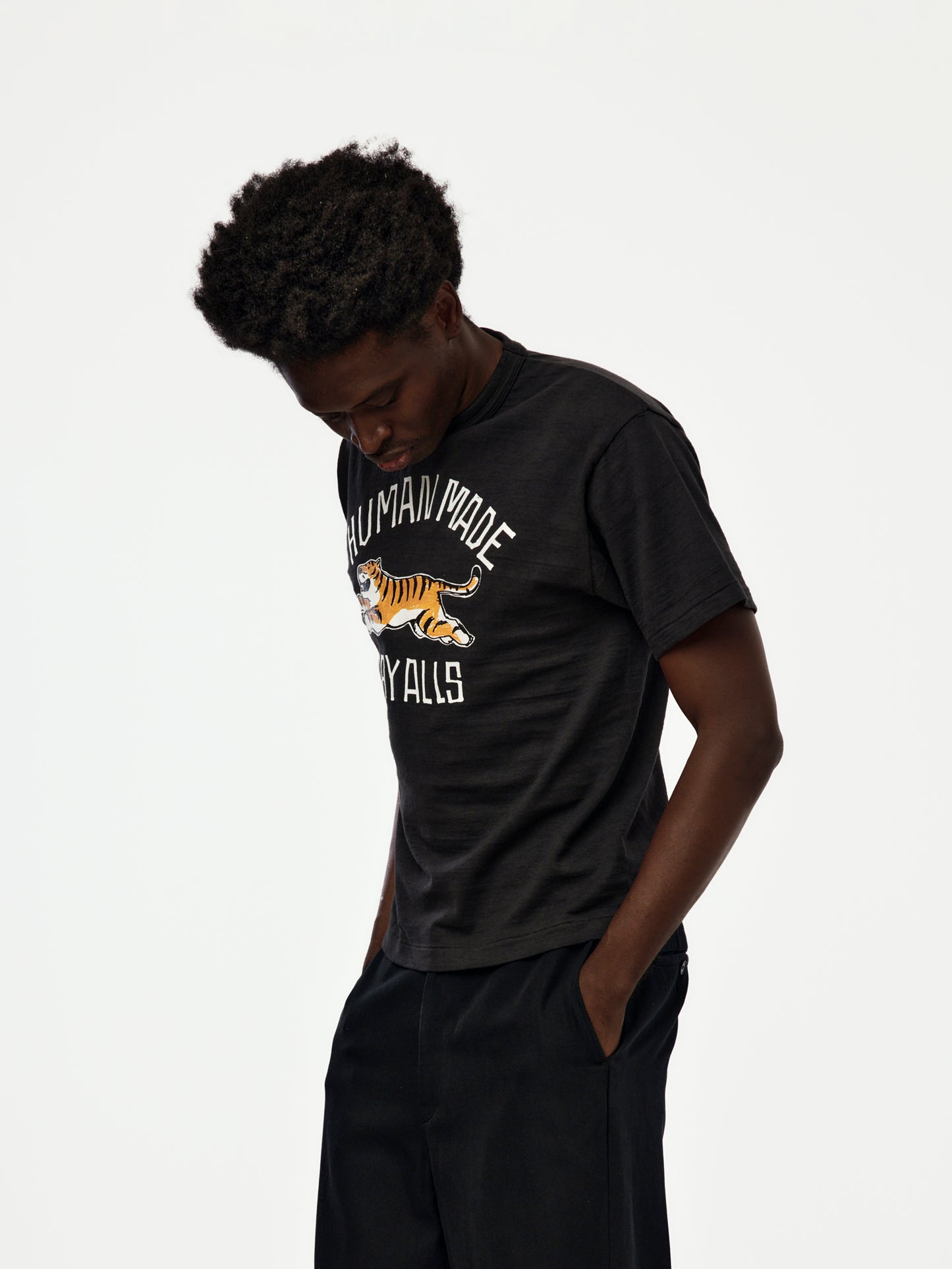 GRAPHIC T-SHIRT HM31TE021 (BLACK)