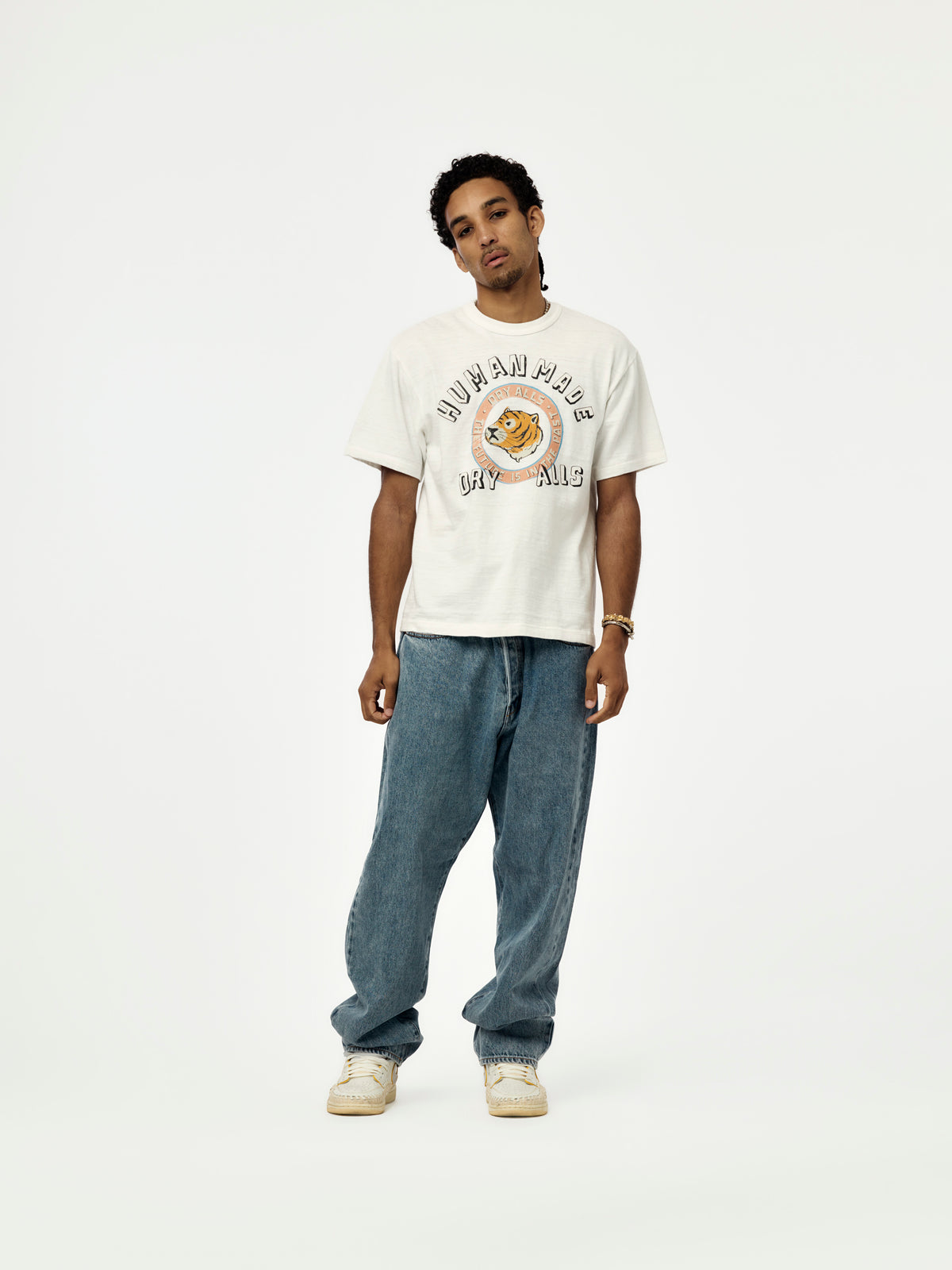 GRAPHIC T-SHIRT (WHITE) - HM32TE013