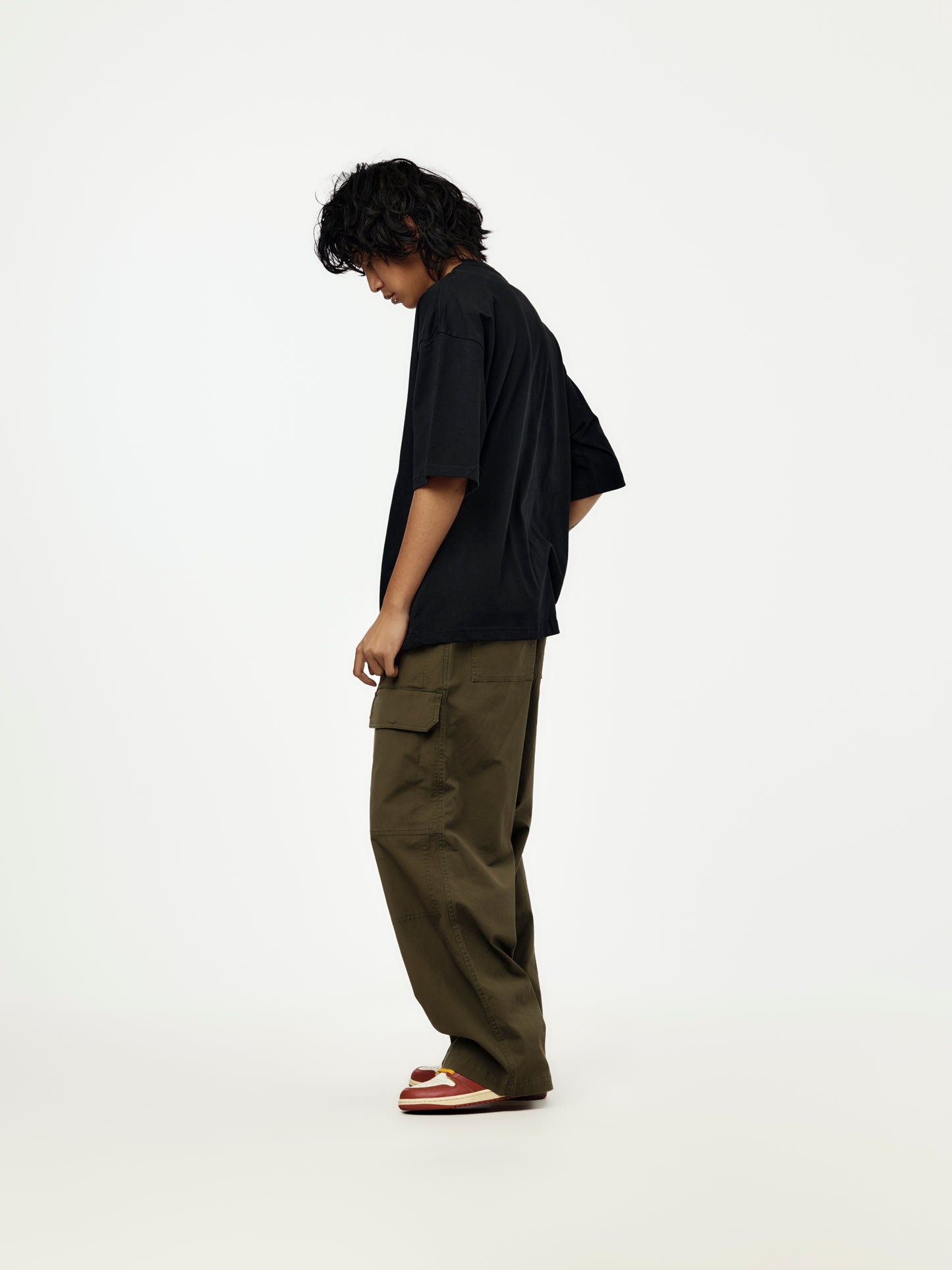 Jordan Flight Essentials Men's Oversized T-Shirt (BLACK)