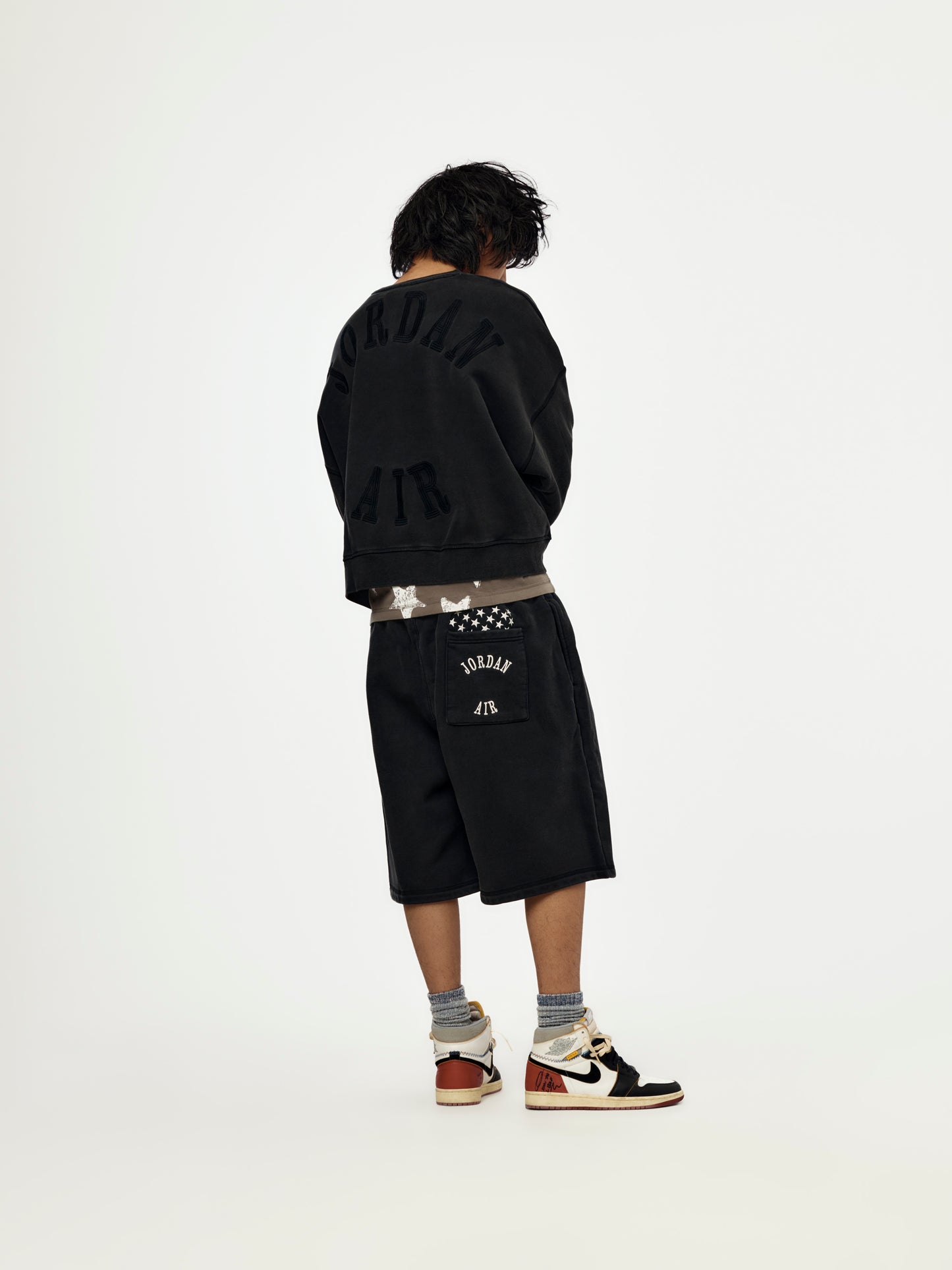 Jordan x IH Cropped Crewneck (BLACK)