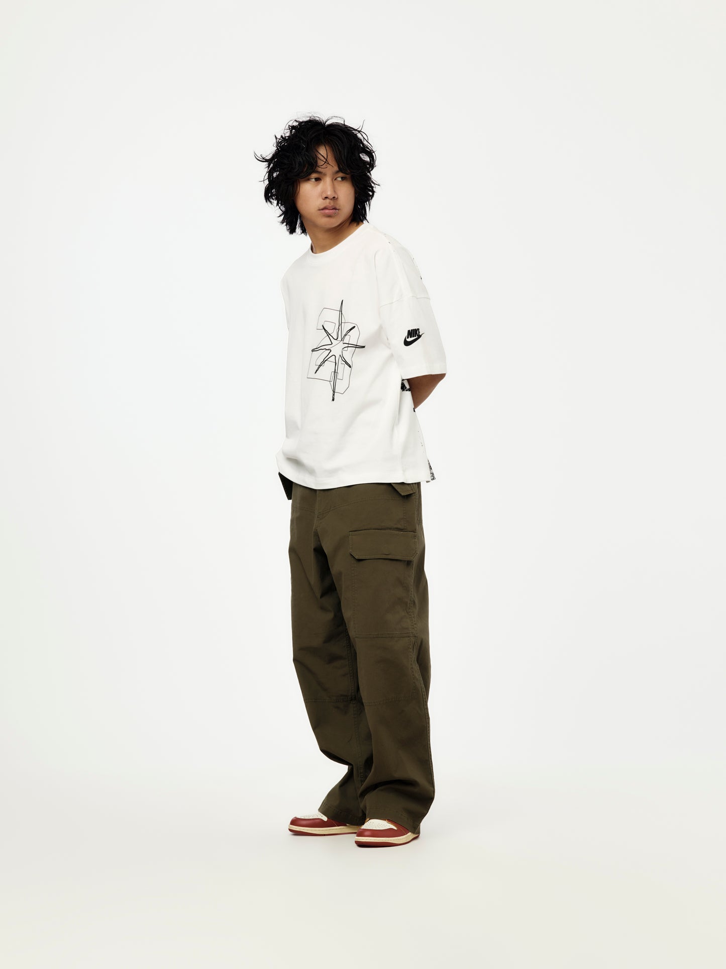 M J BLK CAT STAR SS TEE (WHITE)
