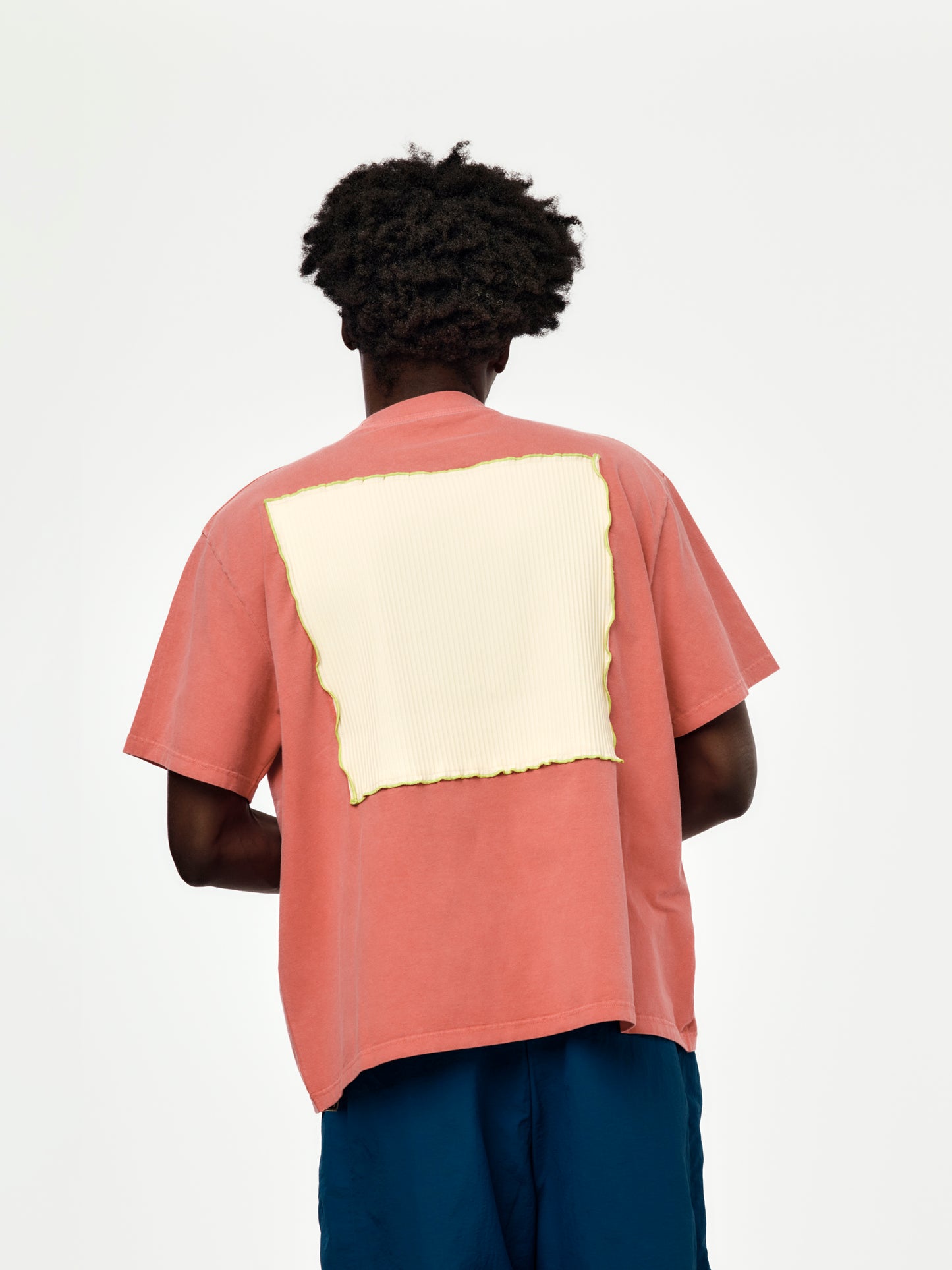 WINDOW T-SHIRT (PINK HOT)