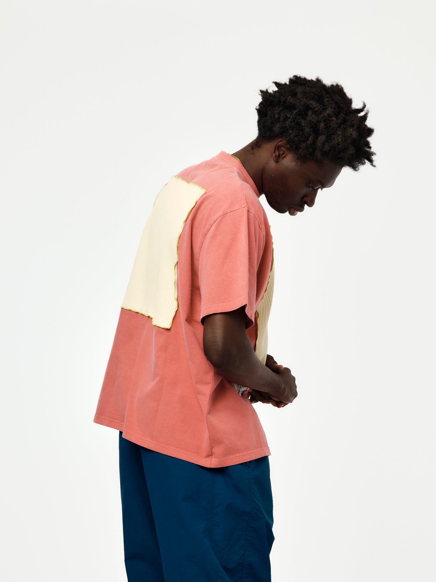 WINDOW T-SHIRT (PINK HOT)