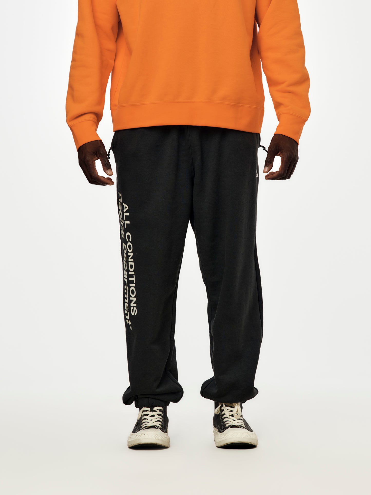 Nike ACG Tuff Sweatpants (Dark Smoke Grey/White)