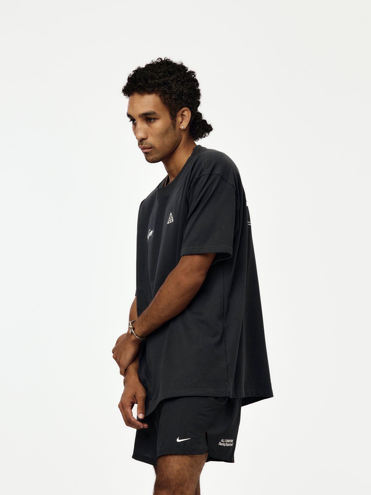 Nike ACG T-Shirt (DK SMOKE GREY)