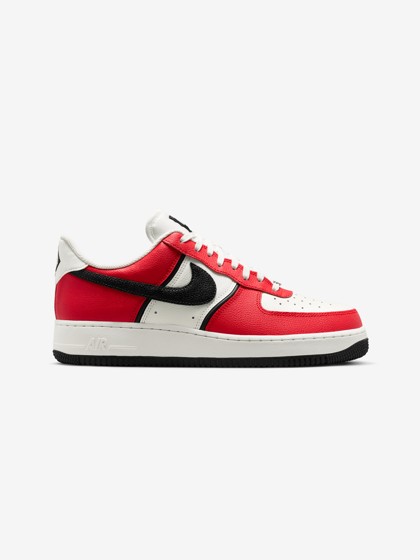 Nike Air Force 1 '07 LV8 (UNIVERSITY RED/BLACK-SAIL)
