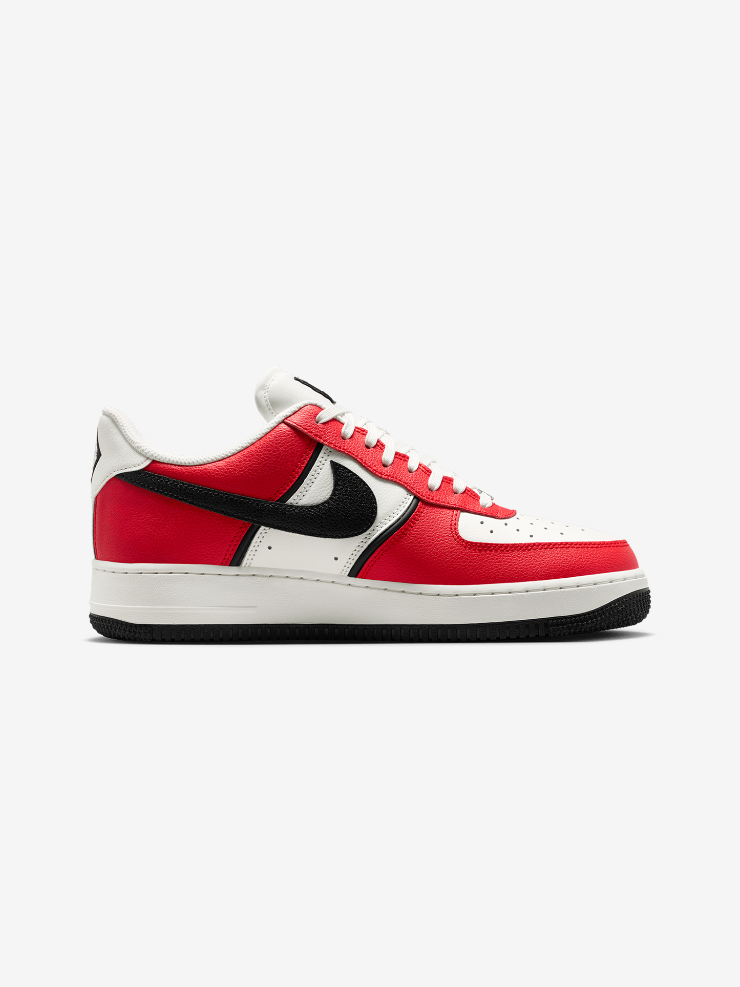 Nike Air Force 1 '07 LV8 (UNIVERSITY RED/BLACK-SAIL)
