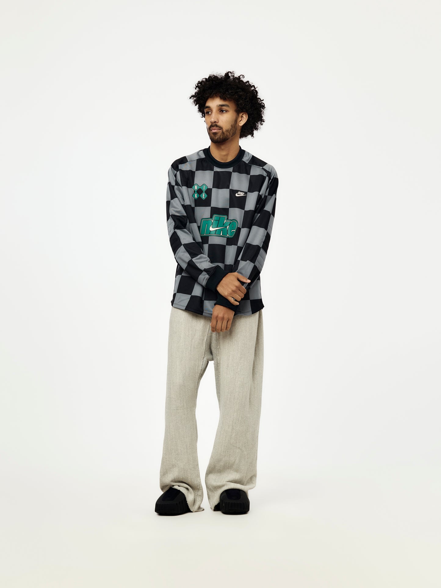 Nike Sportswear Club Men's Goalie Top (SMOKE GREY/BLACK/MALACHITE)