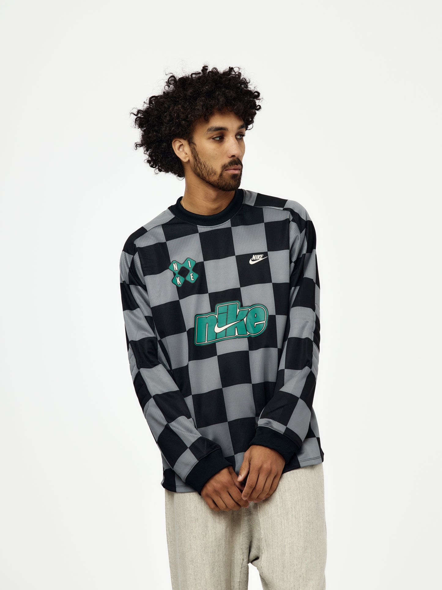 Nike Sportswear Club Men's Goalie Top (SMOKE GREY/BLACK/MALACHITE)