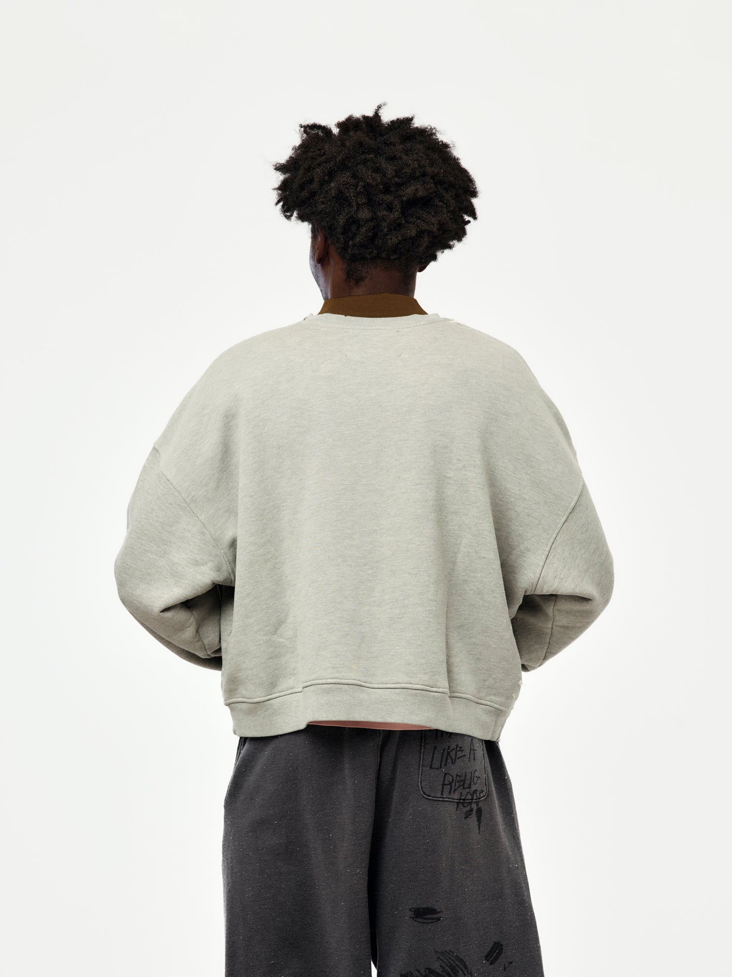 Mythss Crewneck (Gray)