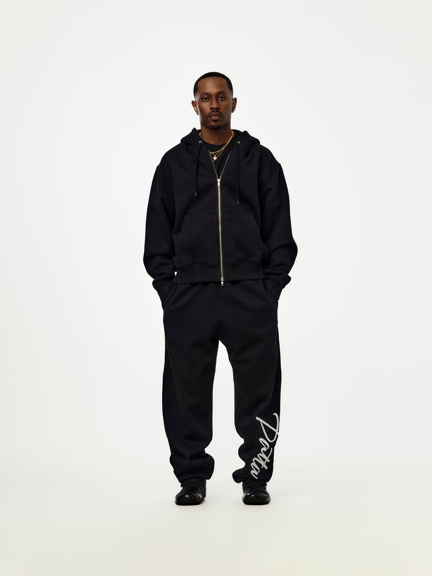 Patta Embro Classic Jogging Pants (Black)