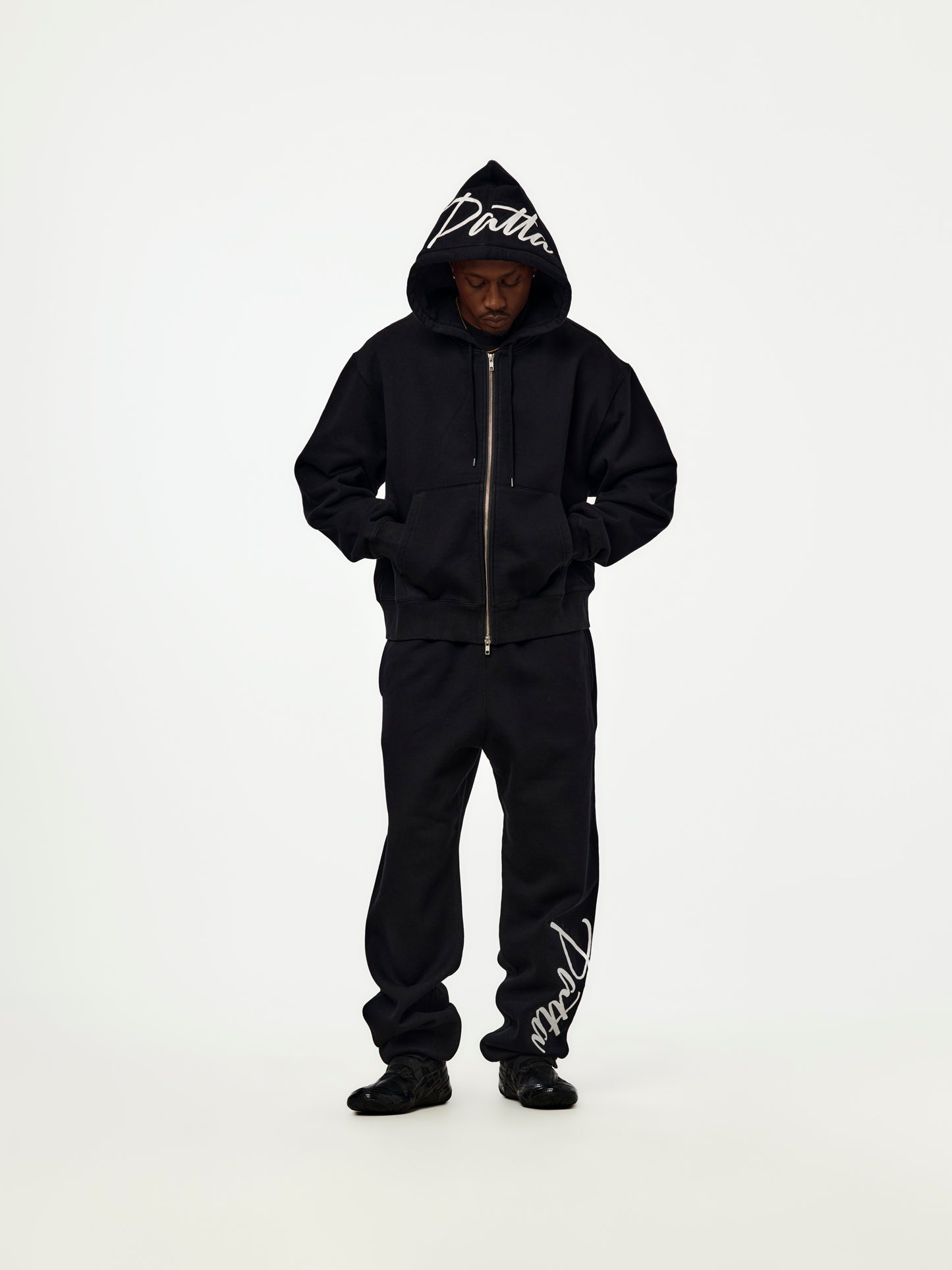 Patta Embro Classic Jogging Pants (Black)