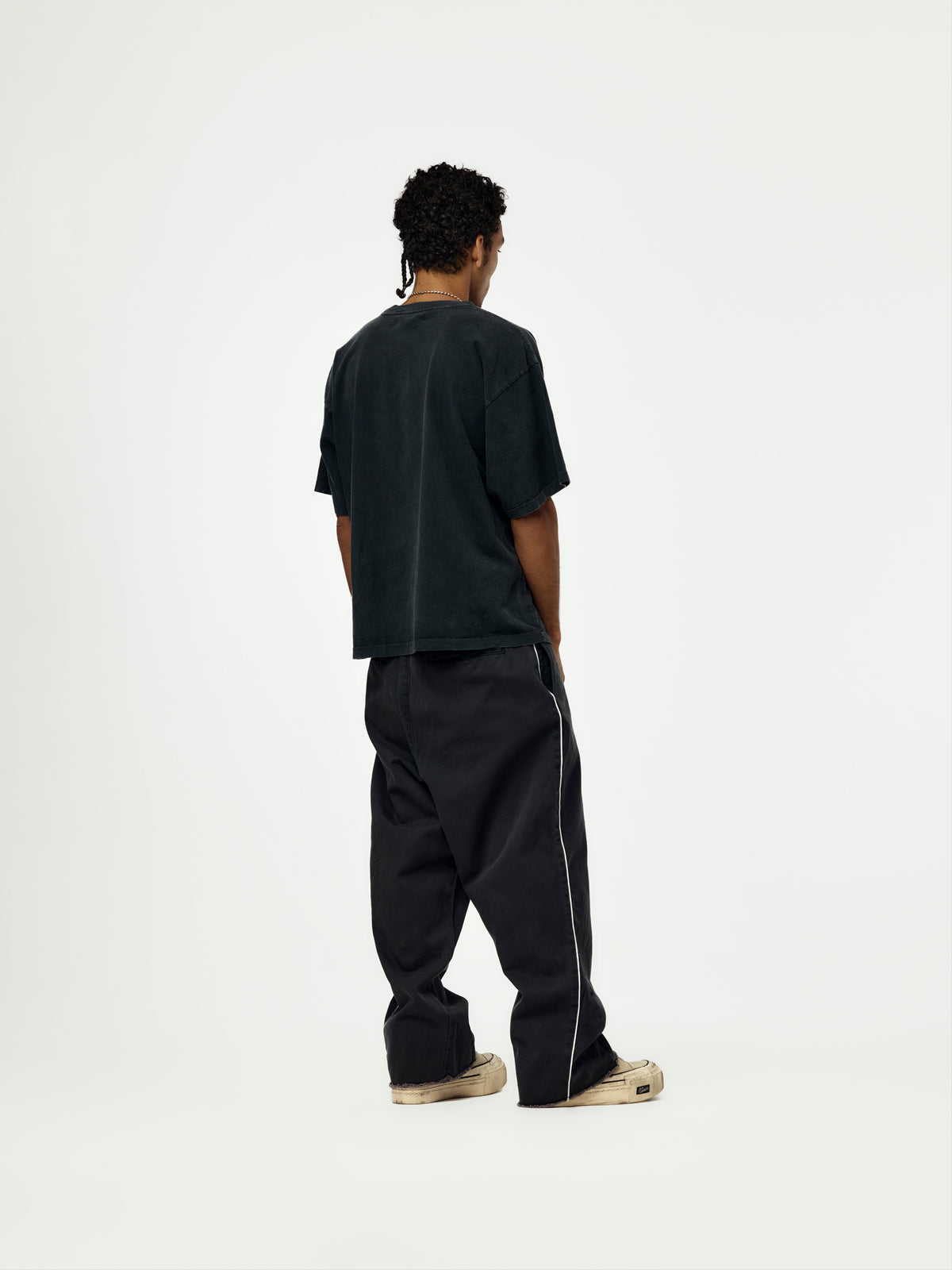 JPL HE ROSE 4 (BLACK)