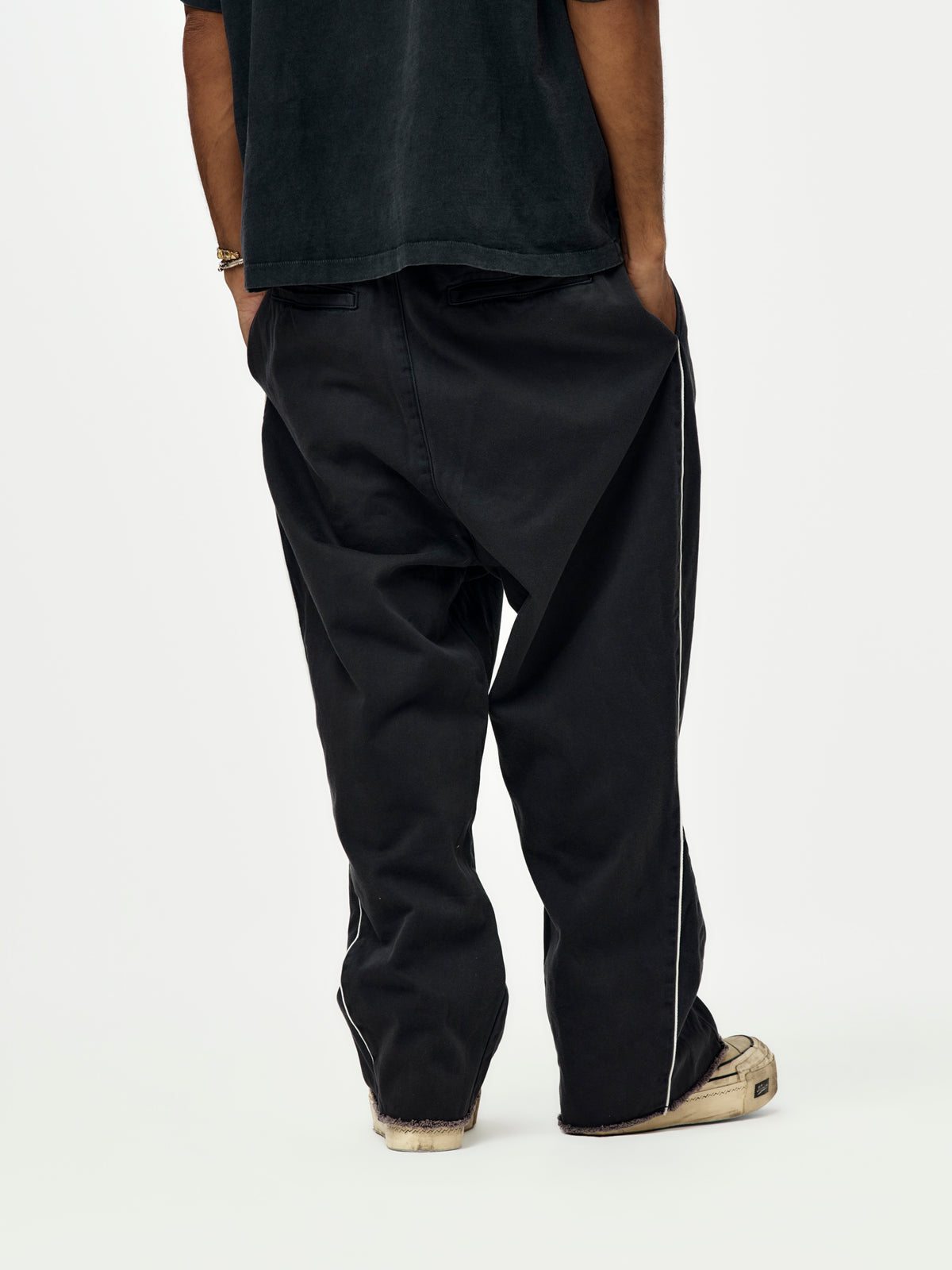 JPL HE ROSE 4 (BLACK)