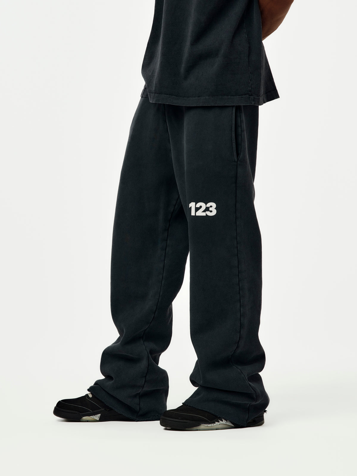 USO 123 PRINCIPAL SWEAT (BLACK)