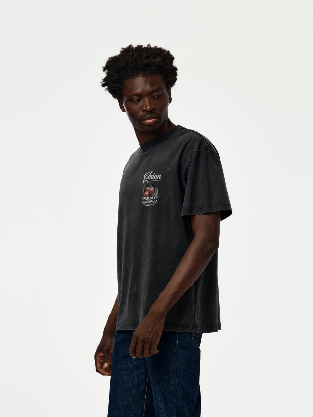 CHERRIES TEE (VINTAGE BLACK)