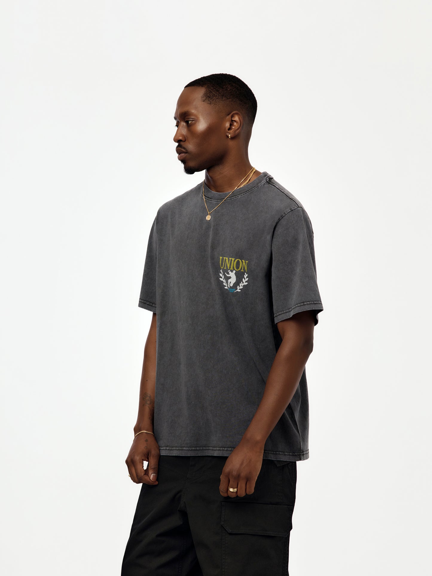 CREST TEE (VINTAGE BLACK)
