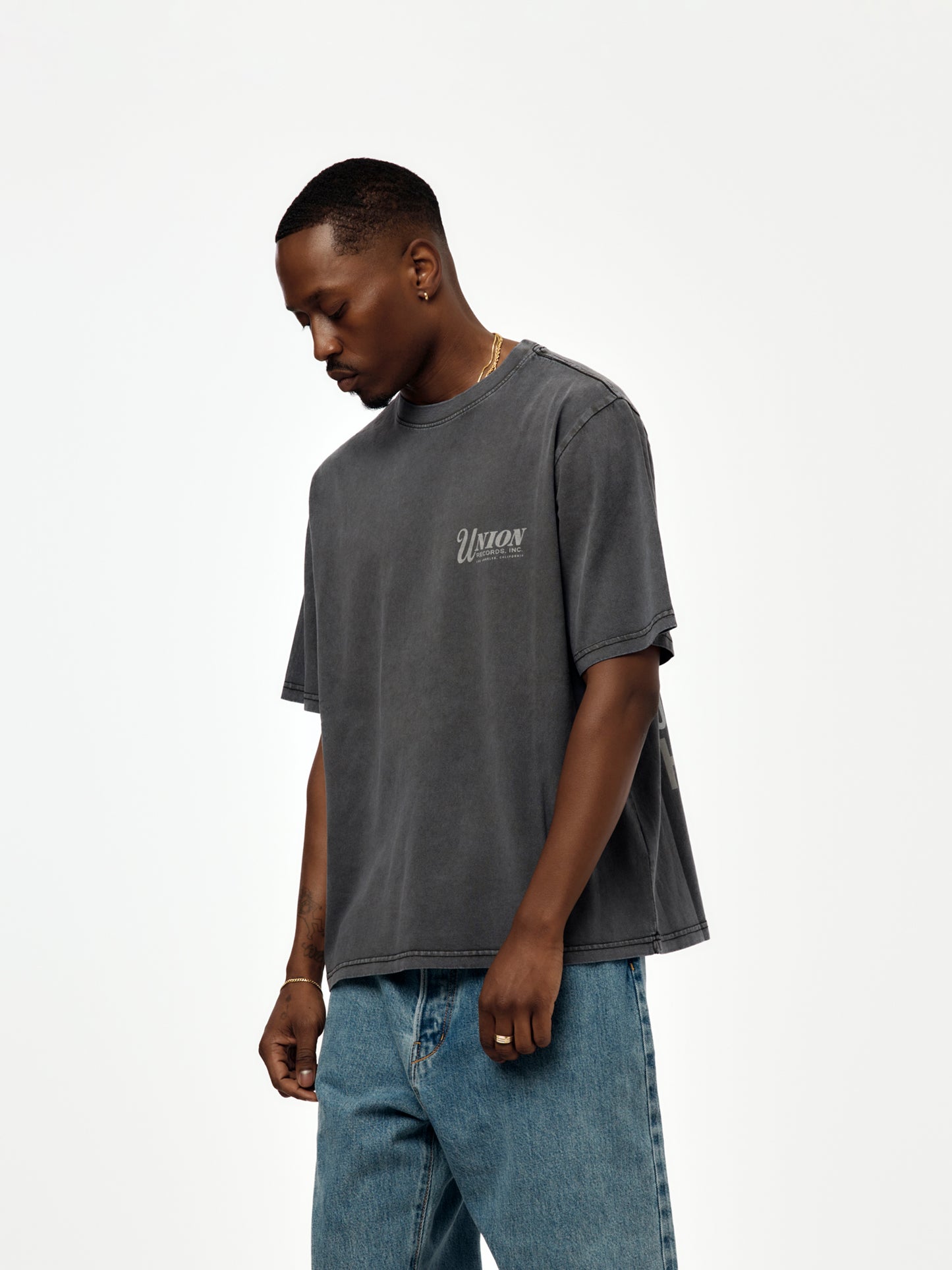 RECORD SHOP TEE (VINTAGE BLACK)