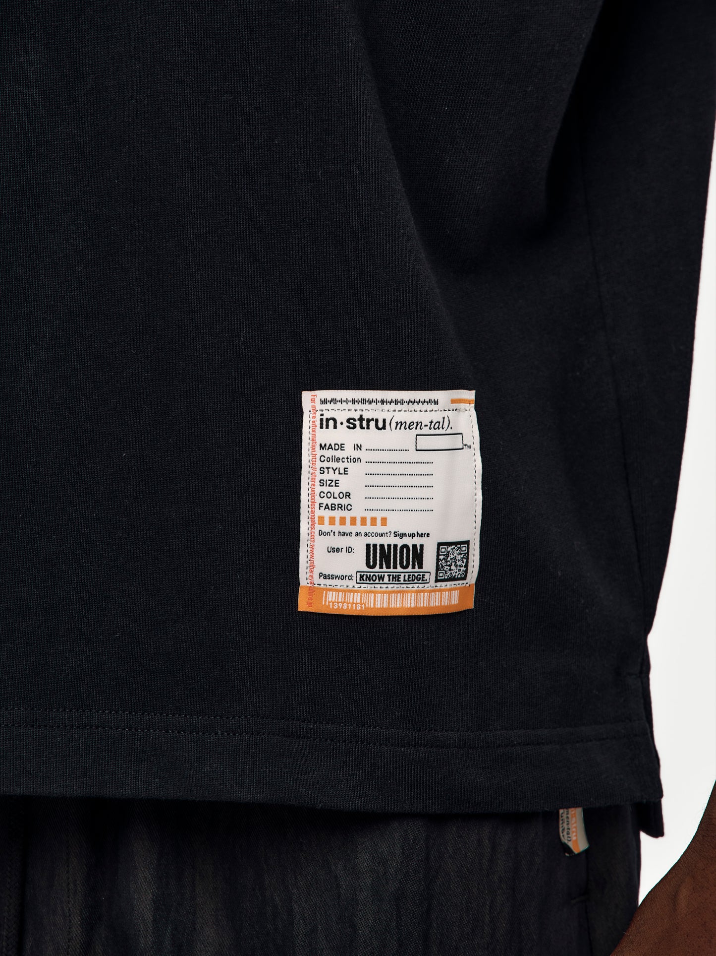UNION x in・stru(men-tal) HISTORY TEE (BLACK)