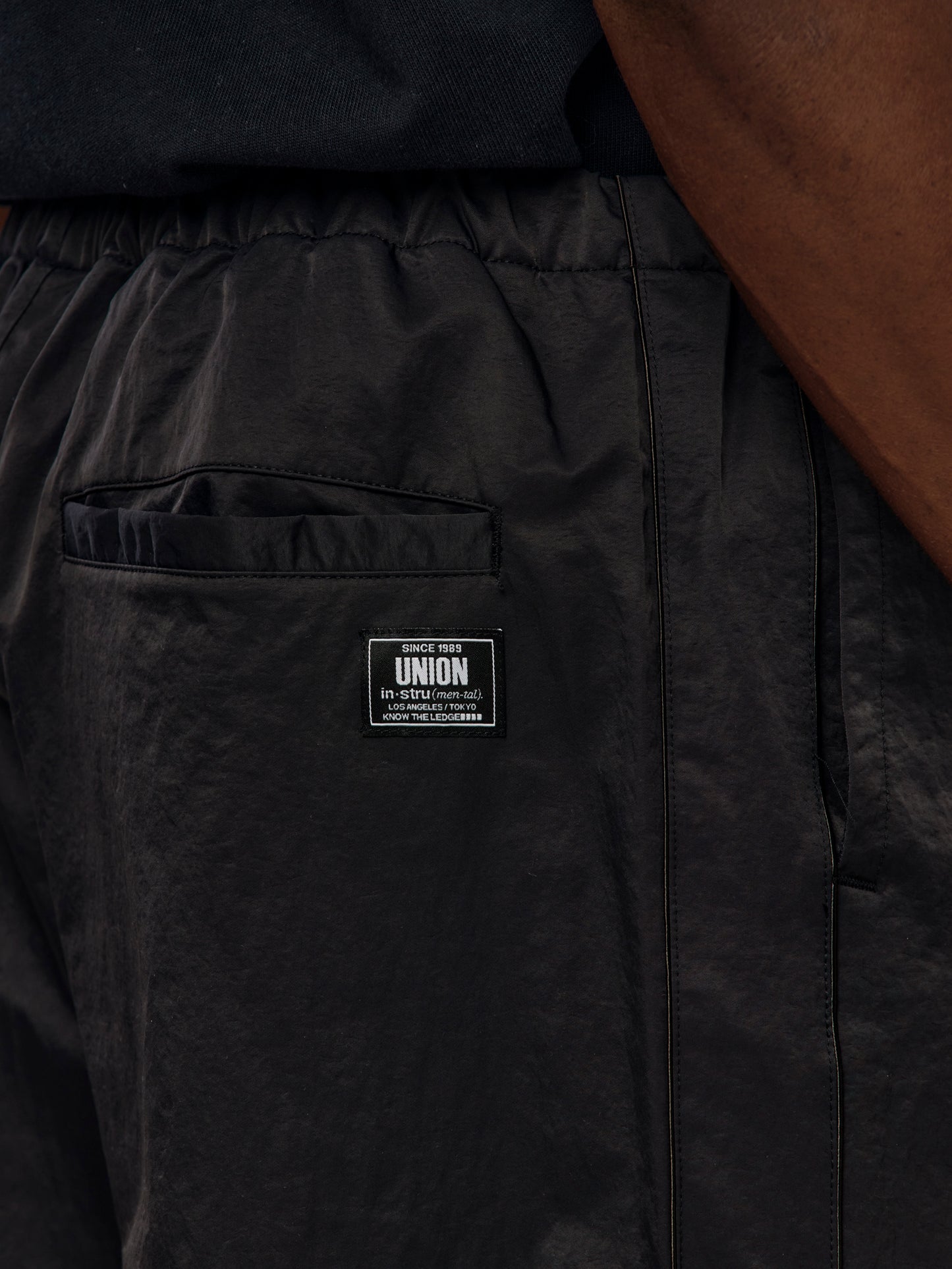 UNION x in・stru(men-tal) TRACK PANTS (BLACK)