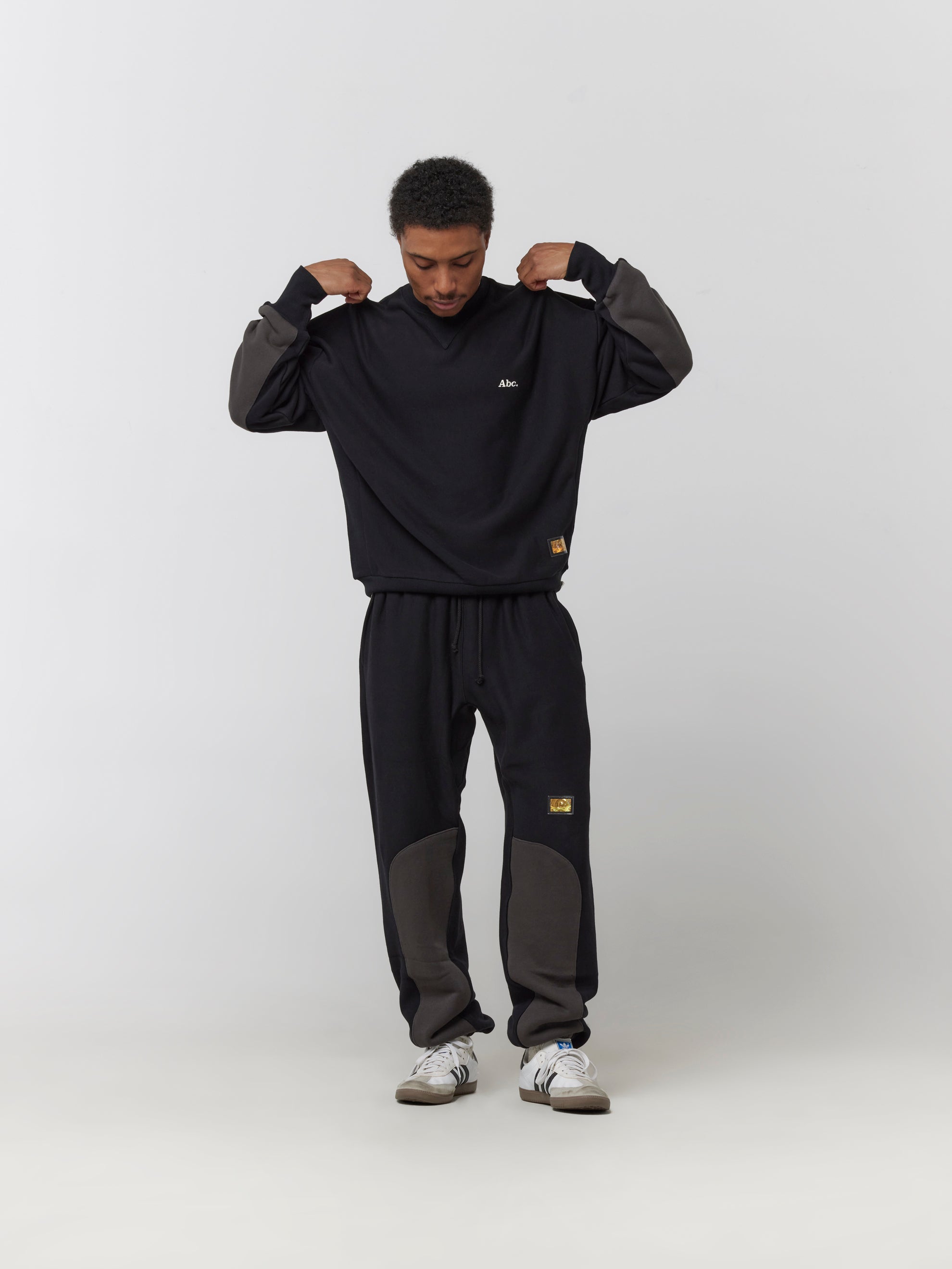 Tri-Tone Crewneck Sweatshirt (Anthracite Black)