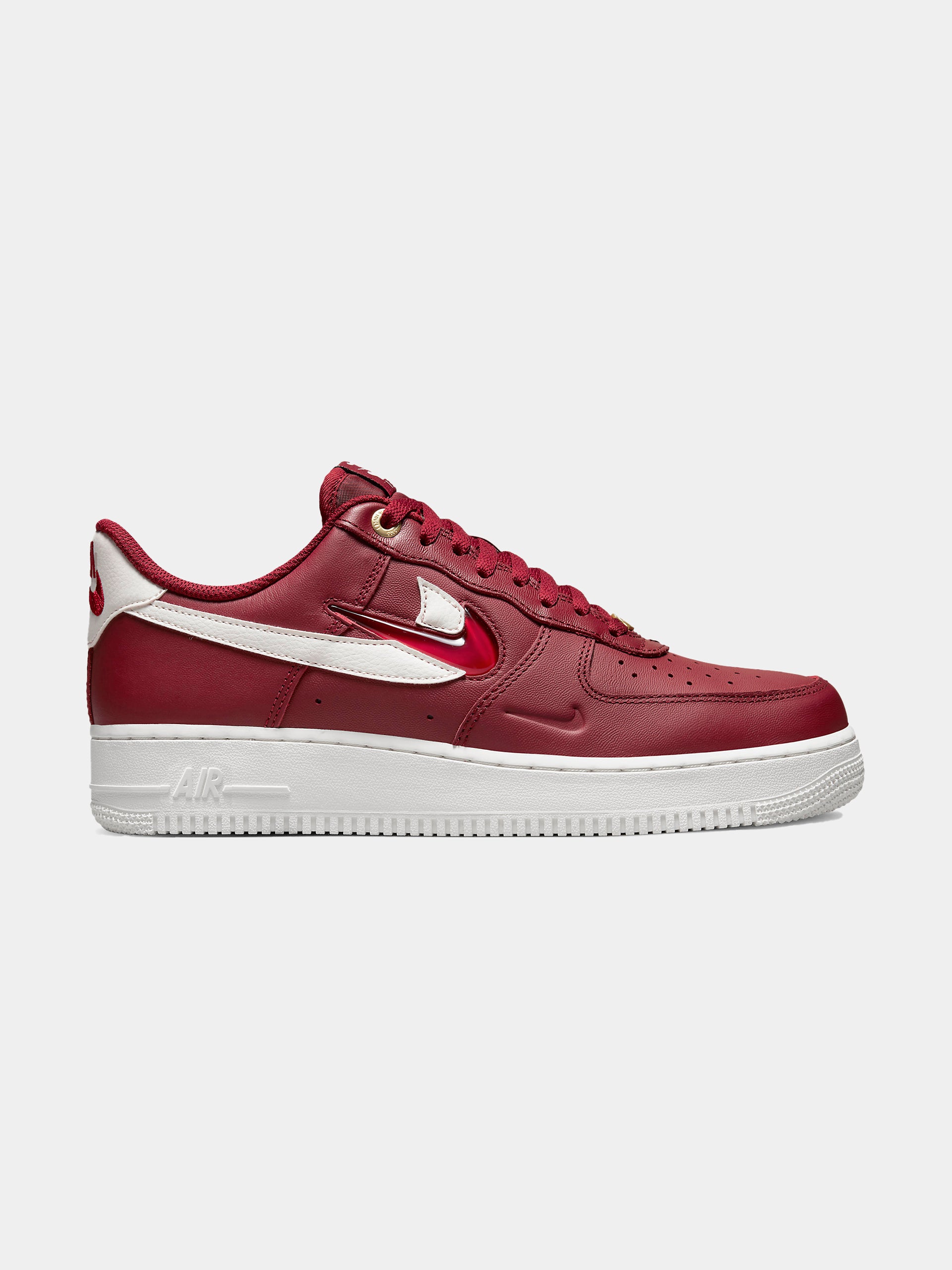 nike air force 1 07 lv8 red